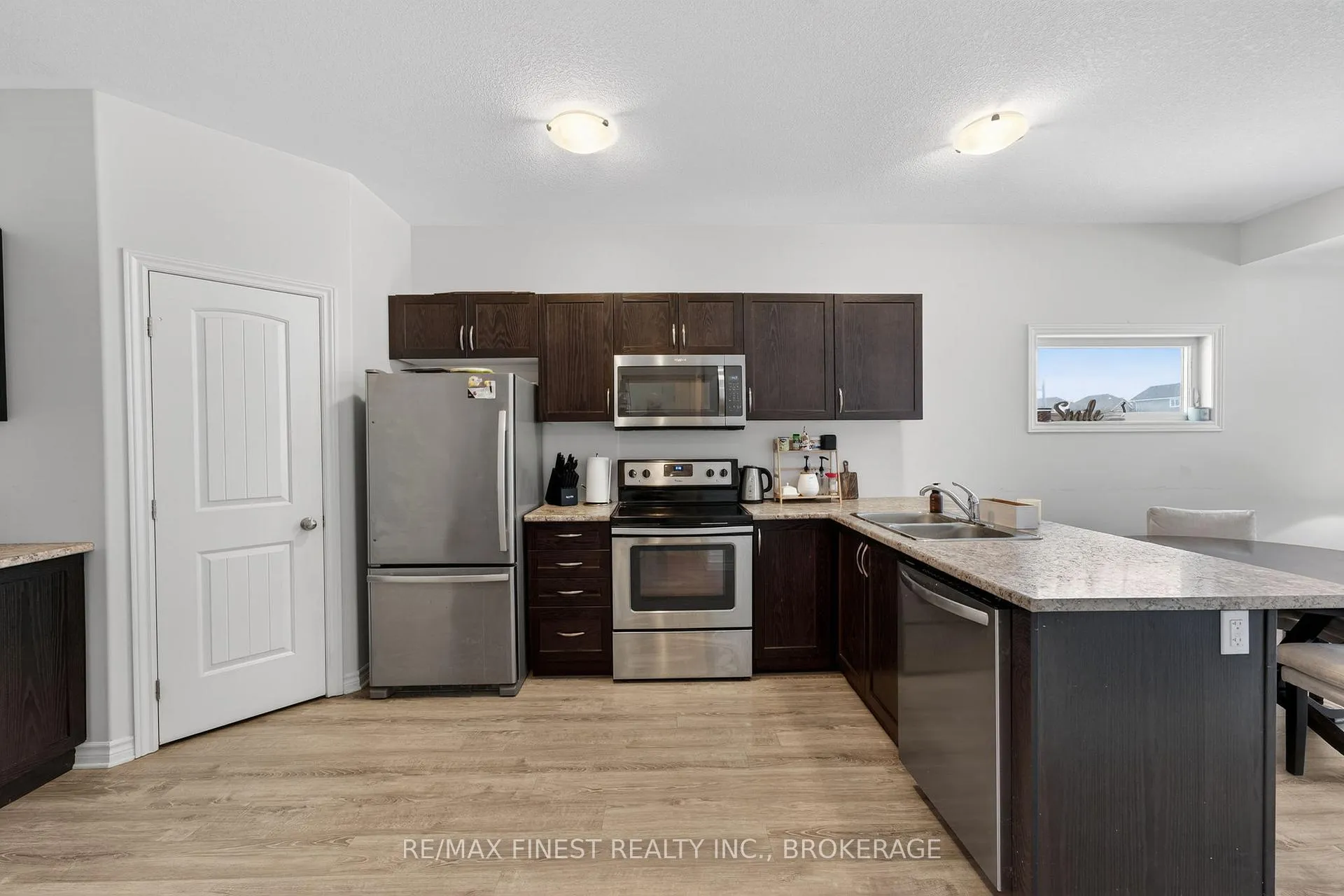 Photo 5 of 1060 Rosanna Avenue, Kingston, City Northwest — HOMEH