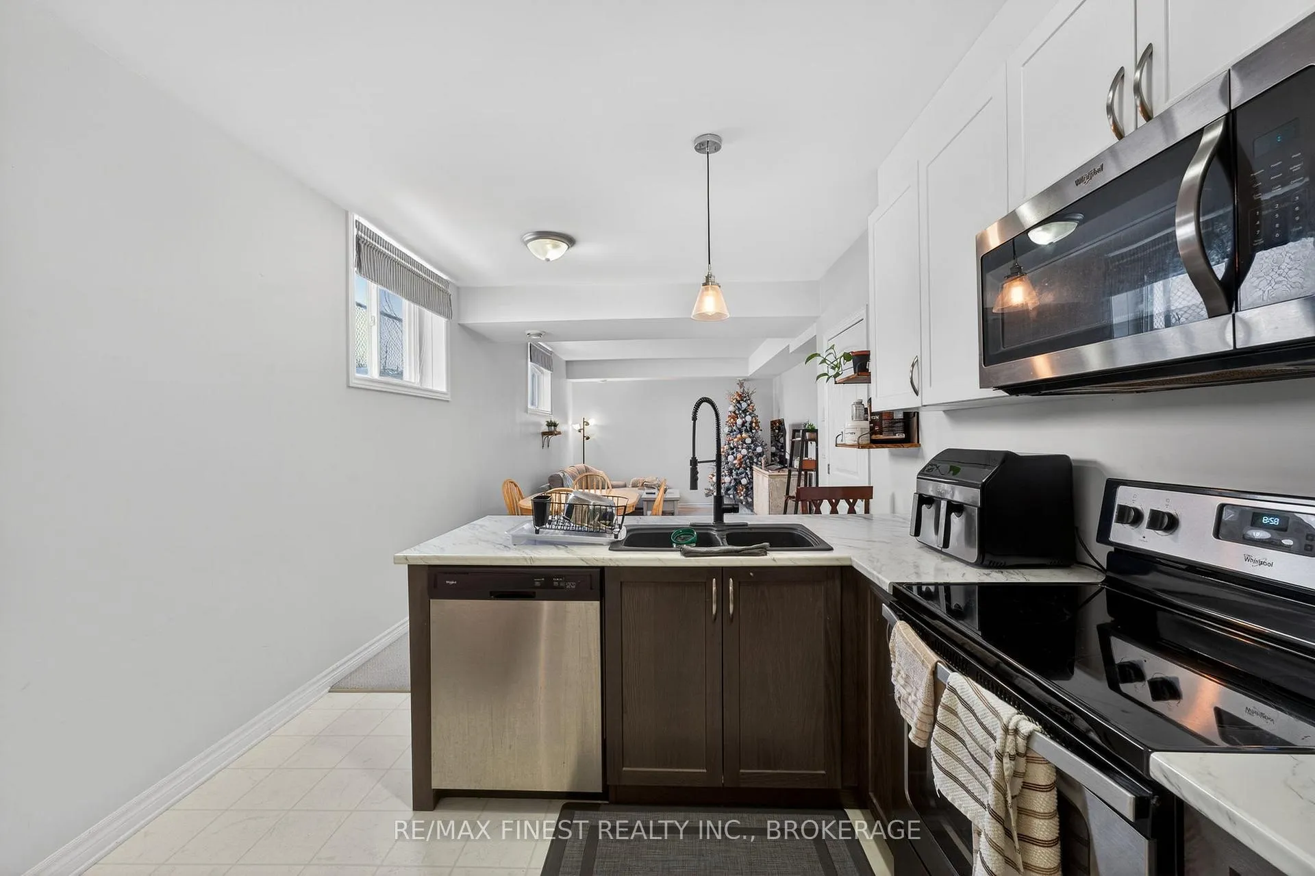Photo 18 of 1060 Rosanna Avenue, Kingston, City Northwest — HOMEH