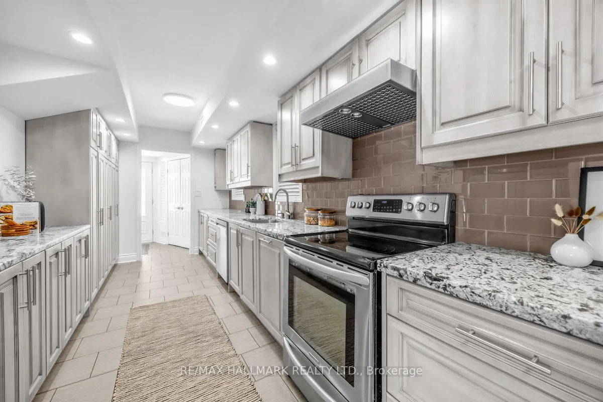 Photo 14 of 90 Leroy Avenue, Toronto, Danforth Village-East York — HOMEH
