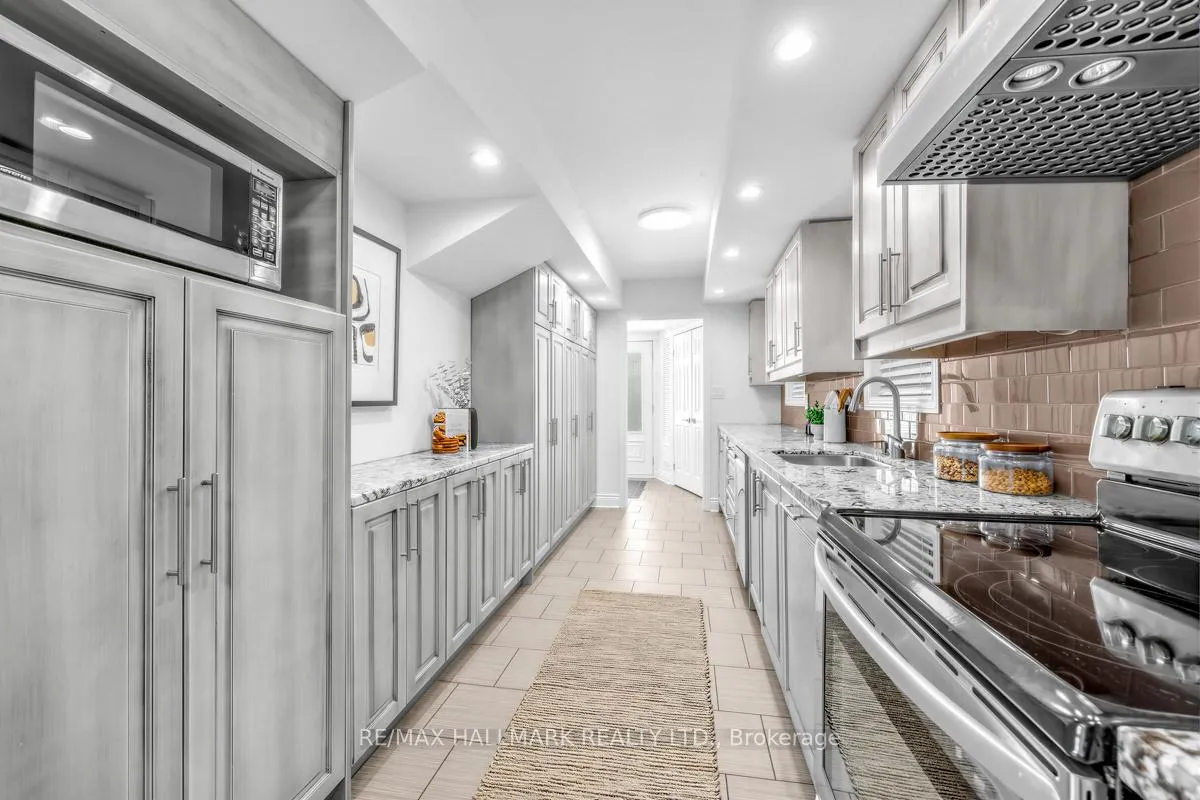 Photo 15 of 90 Leroy Avenue, Toronto, Danforth Village-East York — HOMEH