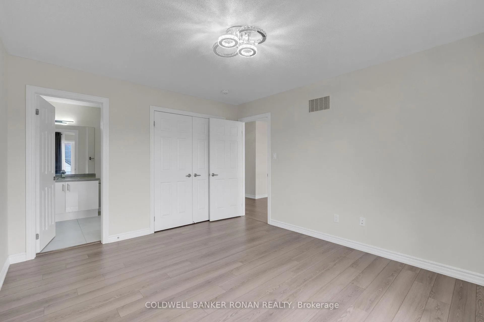 Photo 18 of 203 Roy Drive, Clearview, Stayner — HOMEH