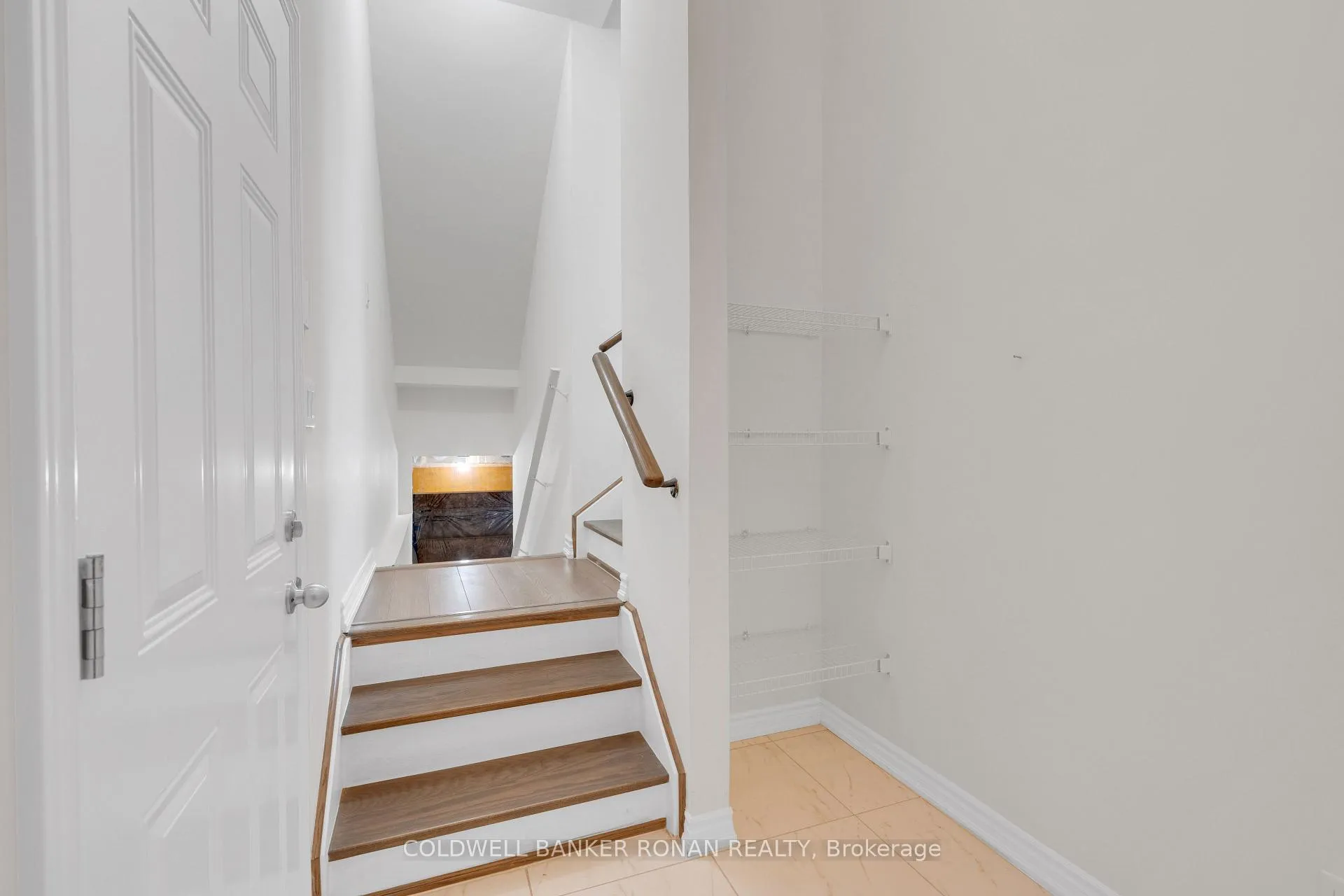 Photo 31 of 203 Roy Drive, Clearview, Stayner — HOMEH