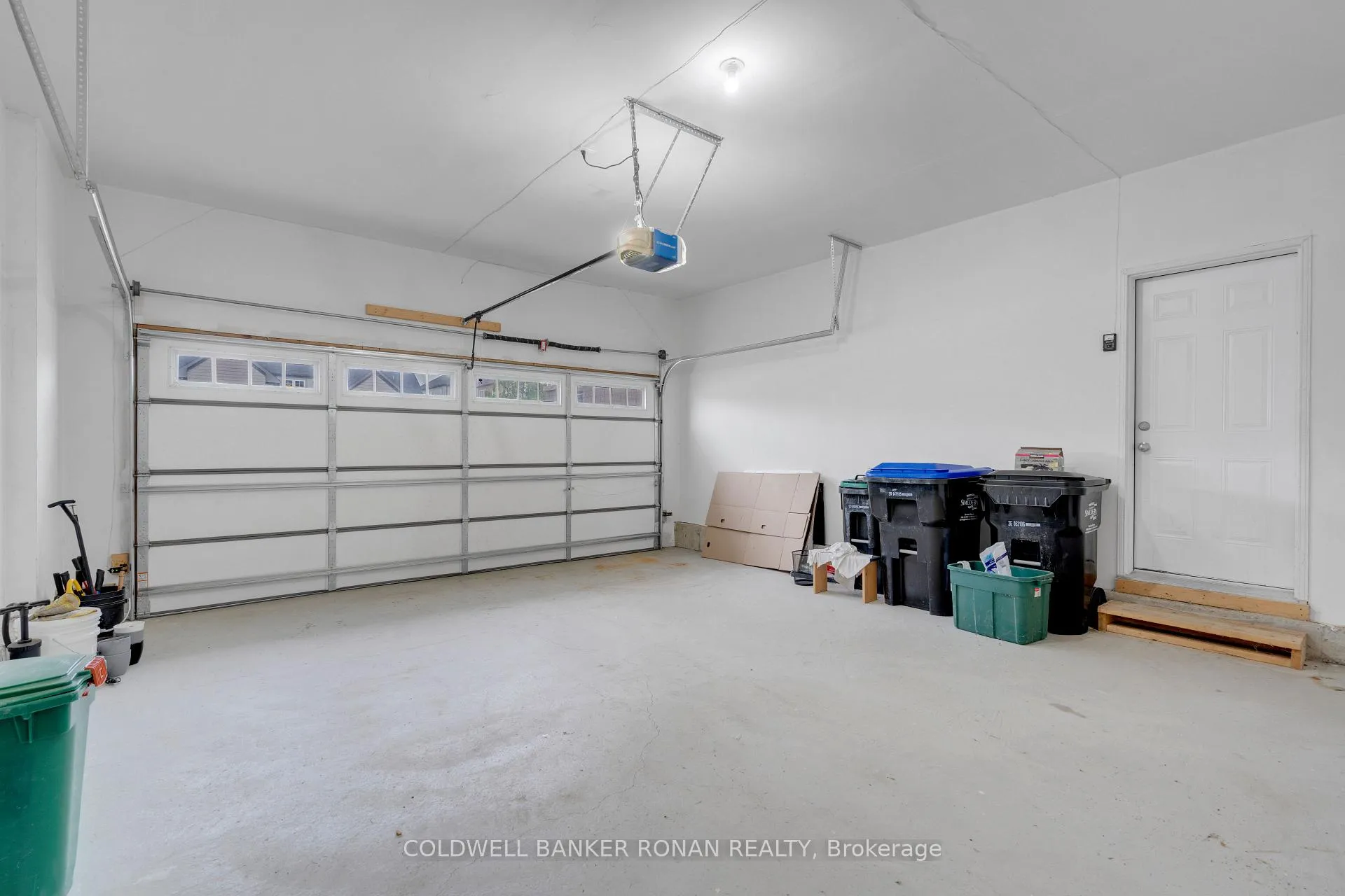 Photo 32 of 203 Roy Drive, Clearview, Stayner — HOMEH