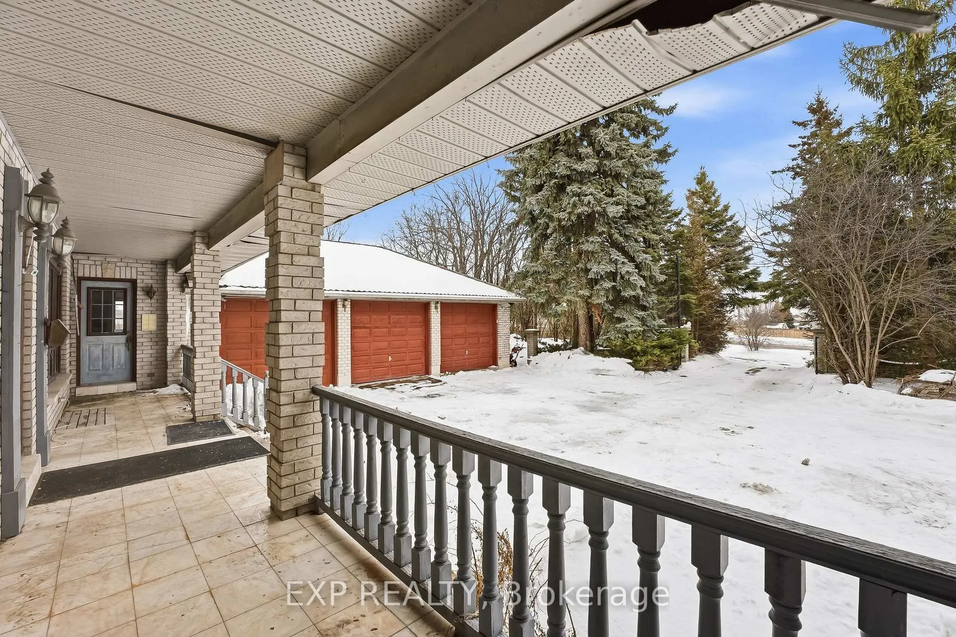 Photo 7 of 1622 Burns Street E, Whitby, Blue Grass Meadows — HOMEH