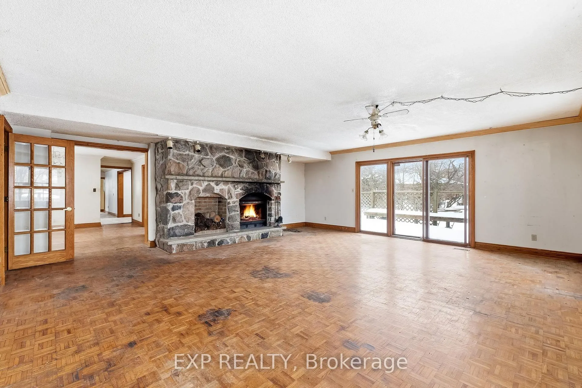 Photo 12 of 1622 Burns Street E, Whitby, Blue Grass Meadows — HOMEH