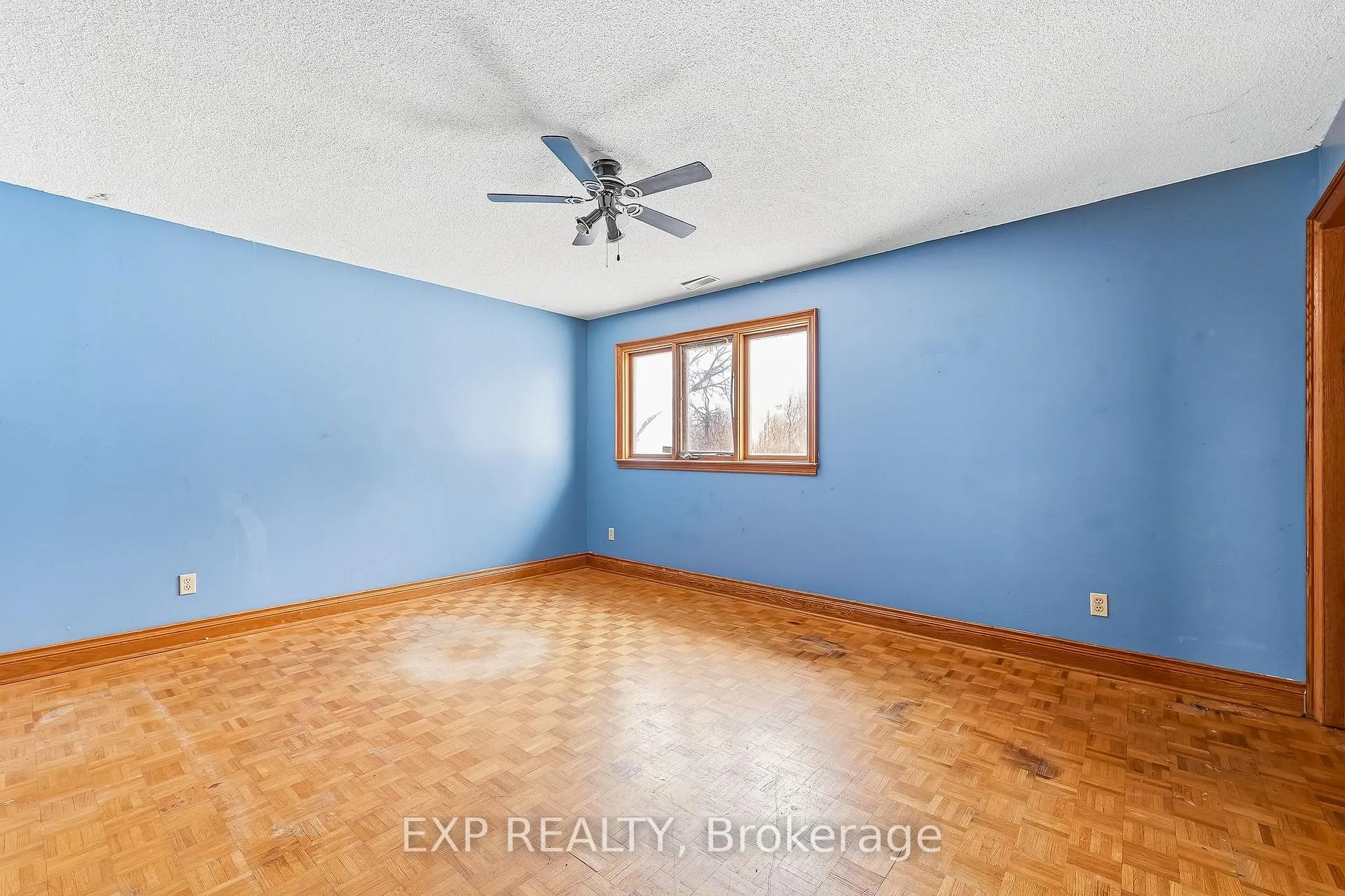Photo 31 of 1622 Burns Street E, Whitby, Blue Grass Meadows — HOMEH