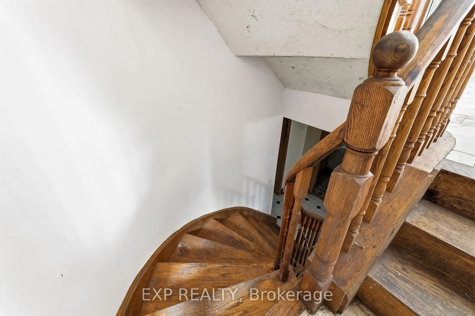 Photo 37 of 1622 Burns Street E, Whitby, Blue Grass Meadows — HOMEH
