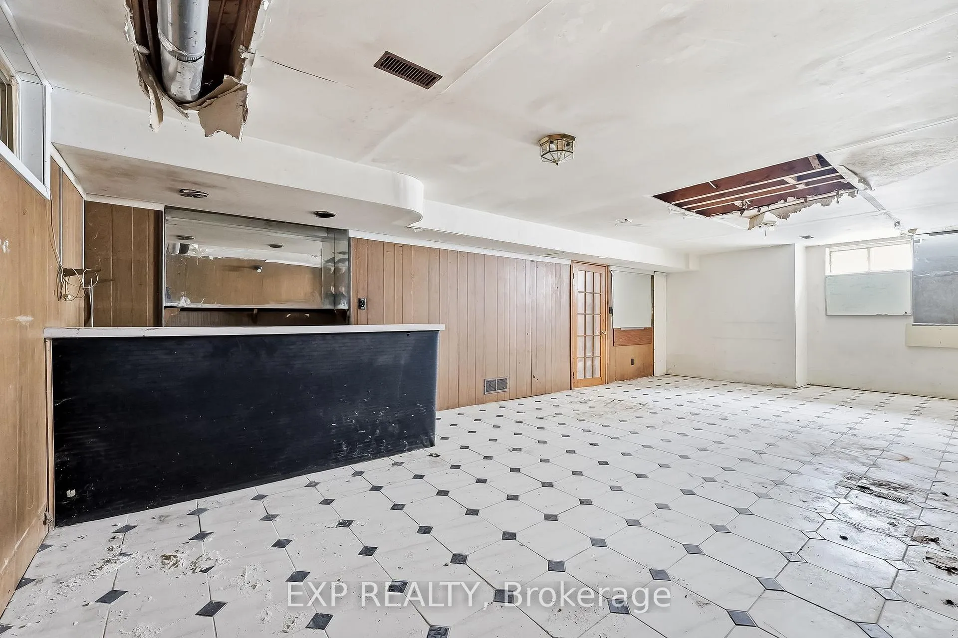 Photo 39 of 1622 Burns Street E, Whitby, Blue Grass Meadows — HOMEH
