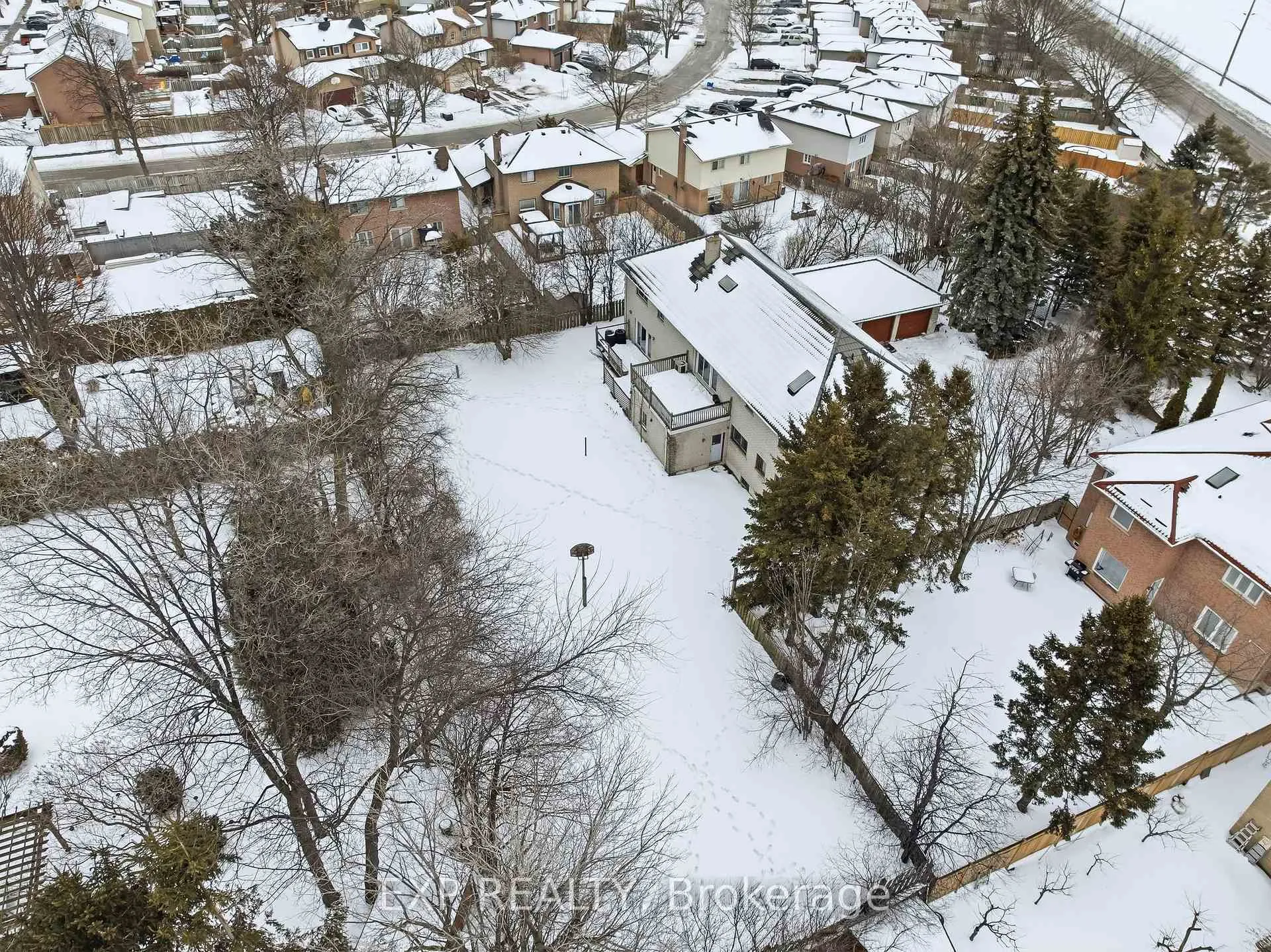 Photo 49 of 1622 Burns Street E, Whitby, Blue Grass Meadows — HOMEH