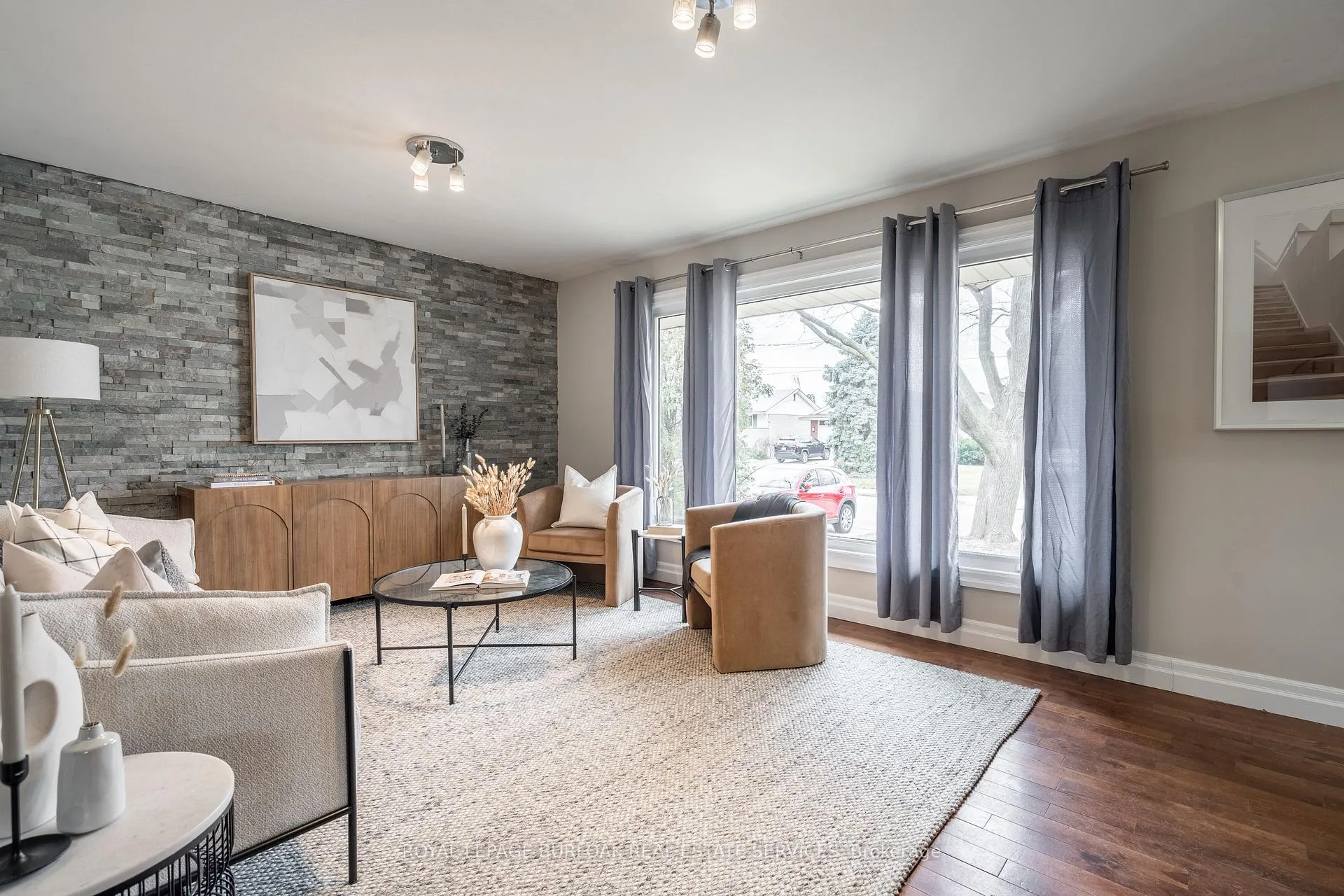 Photo 4 of Unit Upper, 34 Briarwood Crescent, Hamilton, Buchanan — HOMEH
