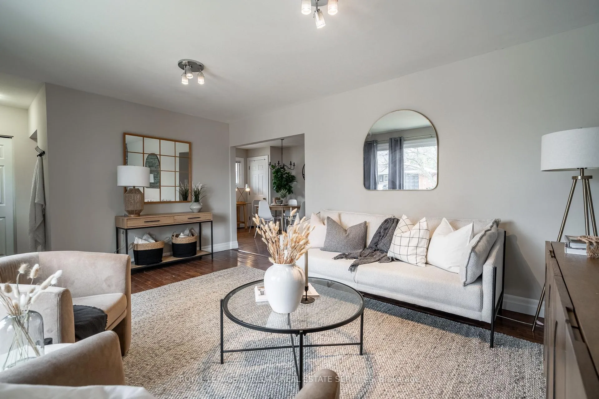 Photo 7 of Unit Upper, 34 Briarwood Crescent, Hamilton, Buchanan — HOMEH