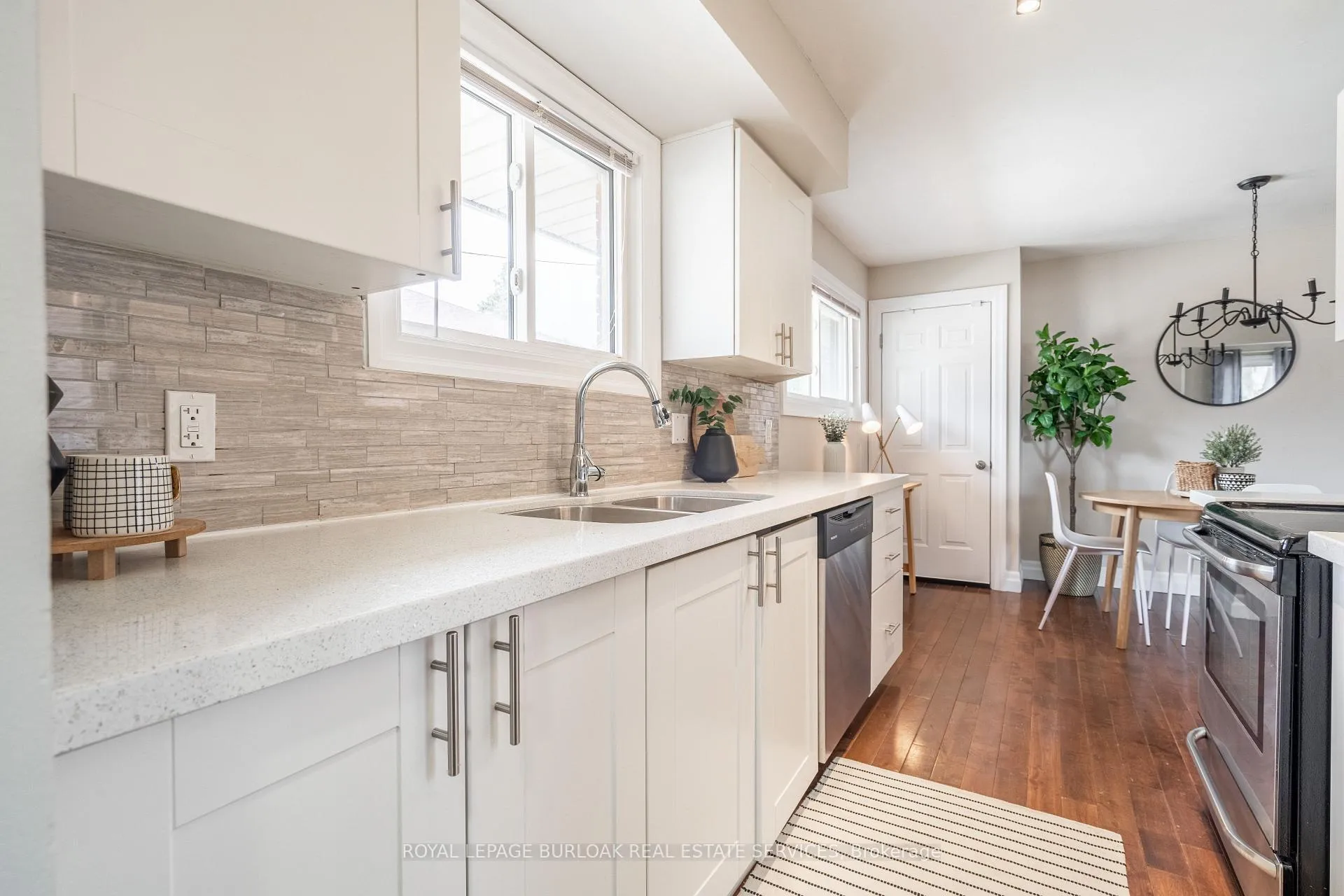Photo 13 of Unit Upper, 34 Briarwood Crescent, Hamilton, Buchanan — HOMEH