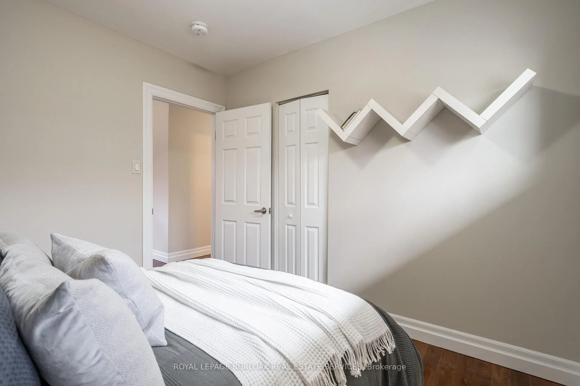 Photo 17 of Unit Upper, 34 Briarwood Crescent, Hamilton, Buchanan — HOMEH