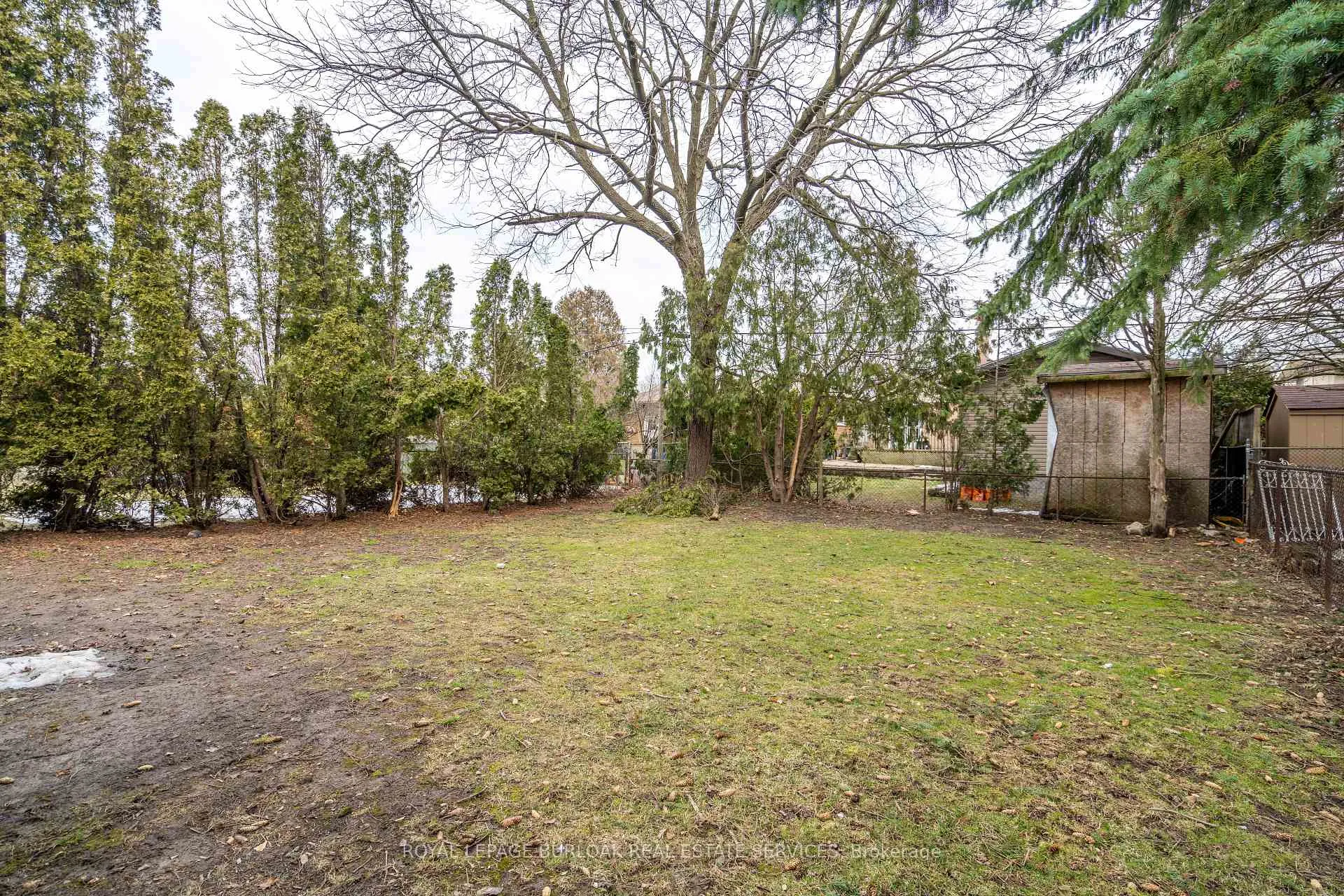 Photo 27 of Unit Upper, 34 Briarwood Crescent, Hamilton, Buchanan — HOMEH
