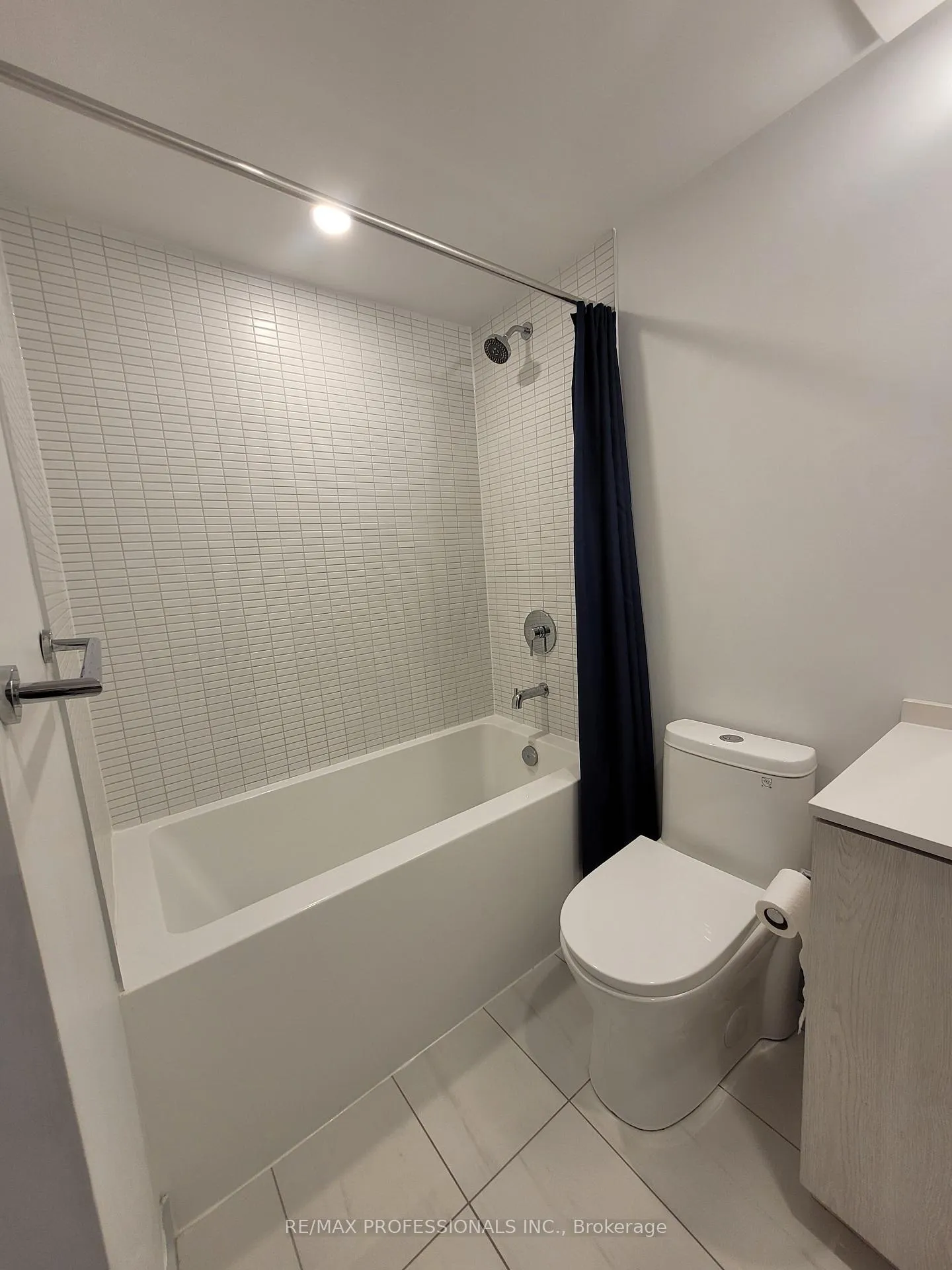 Photo 6 of Unit 430, 1 Jarvis Street W, Hamilton, Beasley — HOMEH