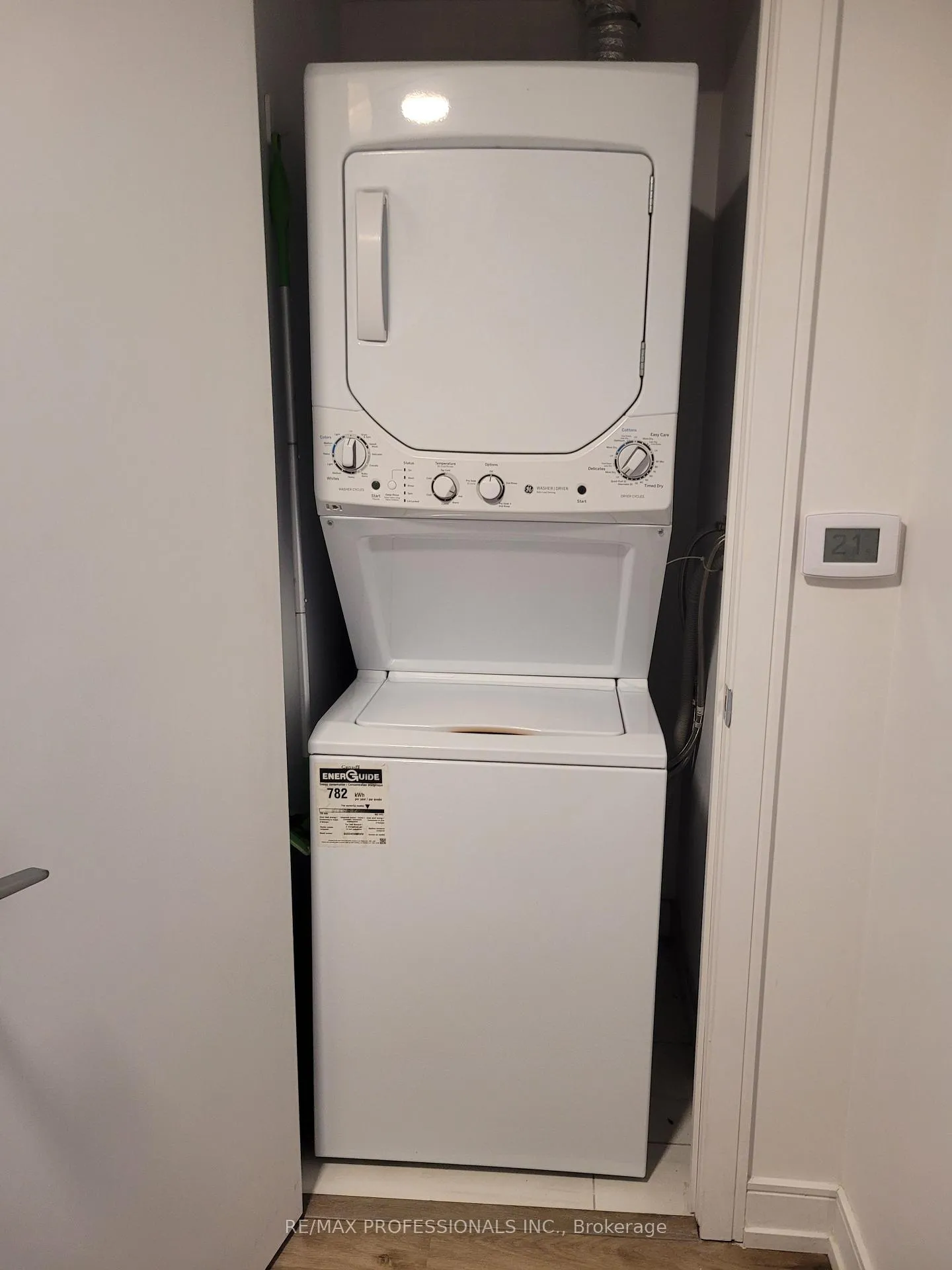 Photo 8 of Unit 430, 1 Jarvis Street W, Hamilton, Beasley — HOMEH