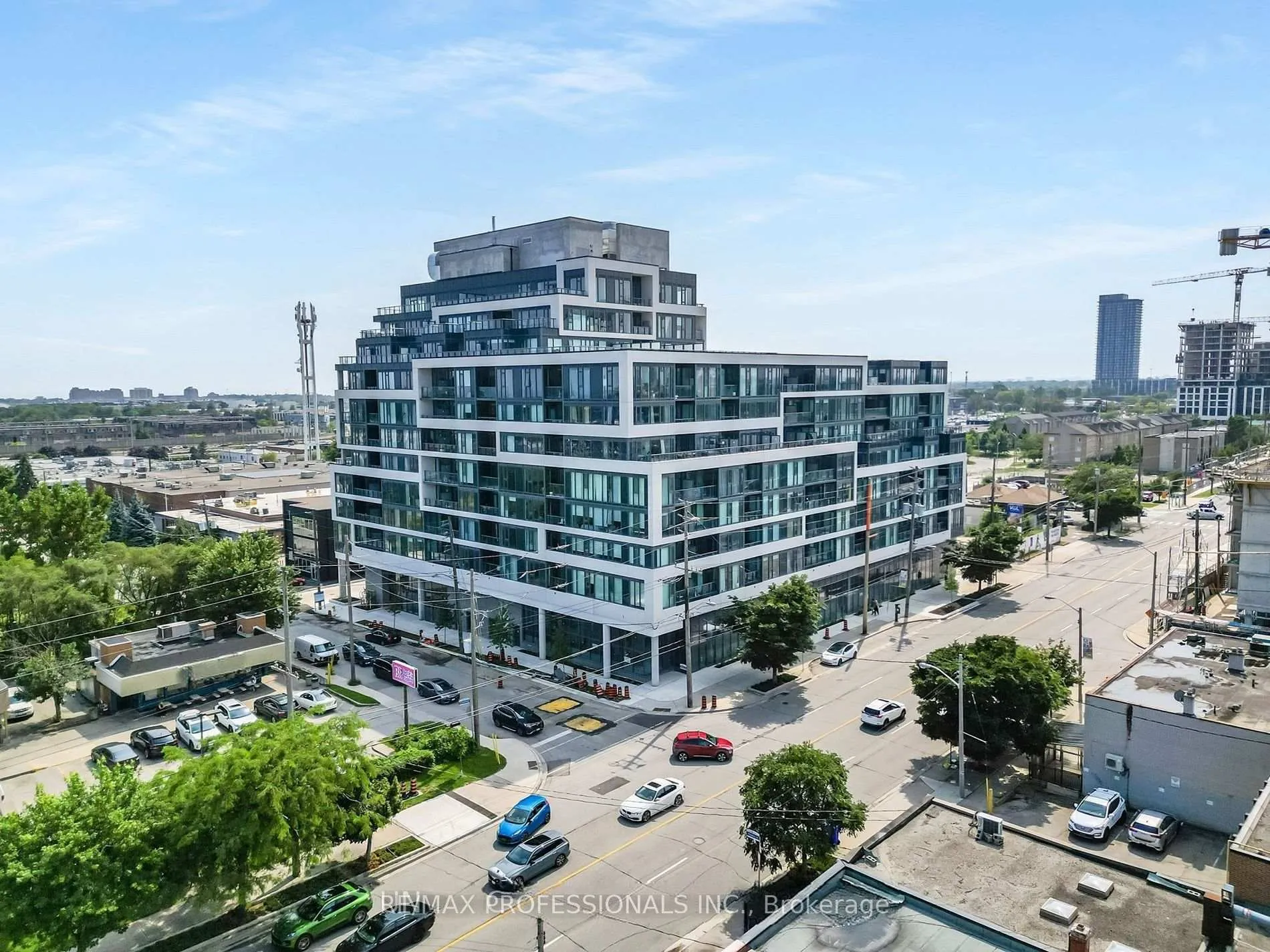Front of Unit 313, 859 The Queensway