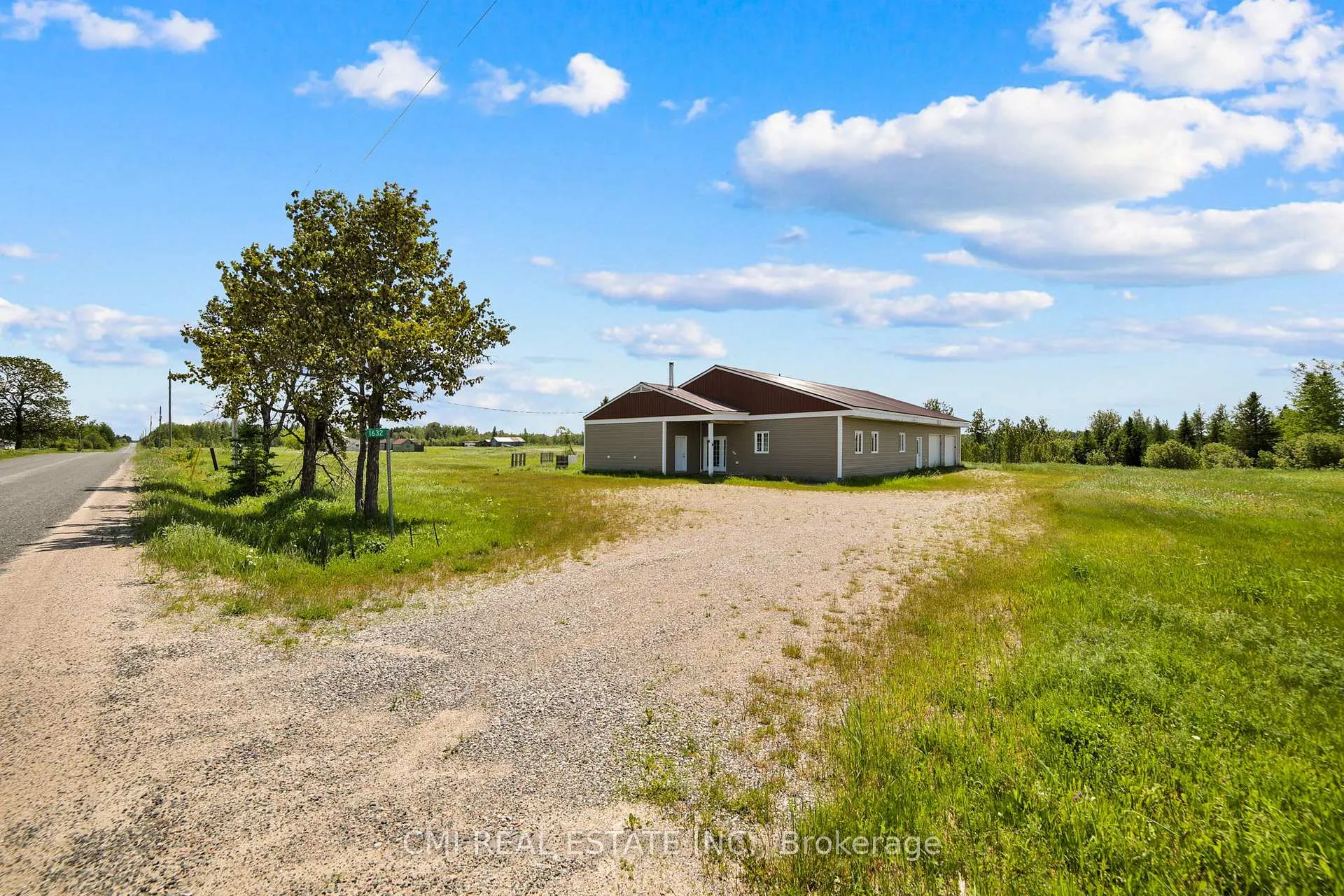 Photo 1 of 1632 Conc 2 & 3 Road, Cochrane — HOMEH