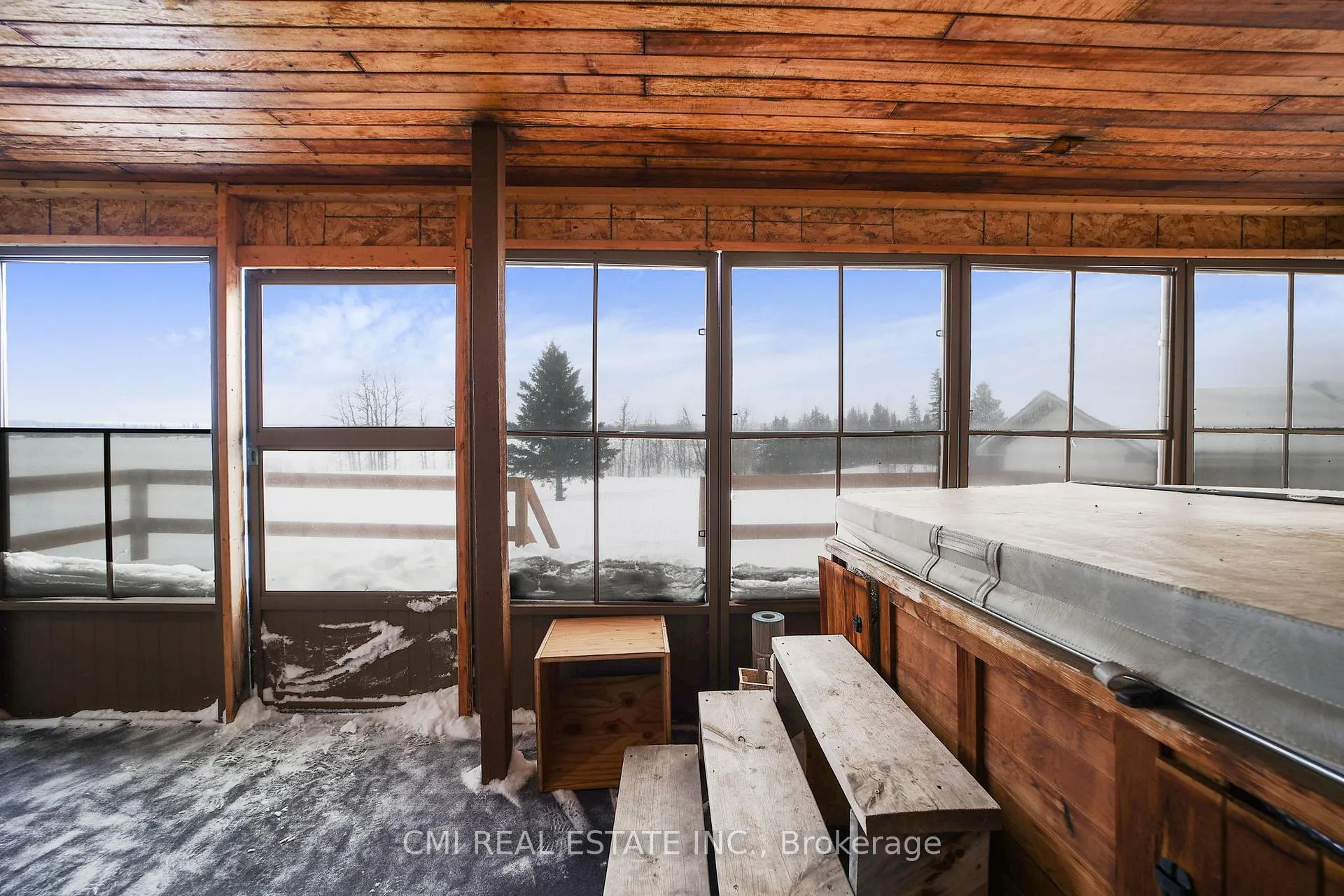 Photo 44 of 1632 Conc 2 & 3 Road, Cochrane — HOMEH