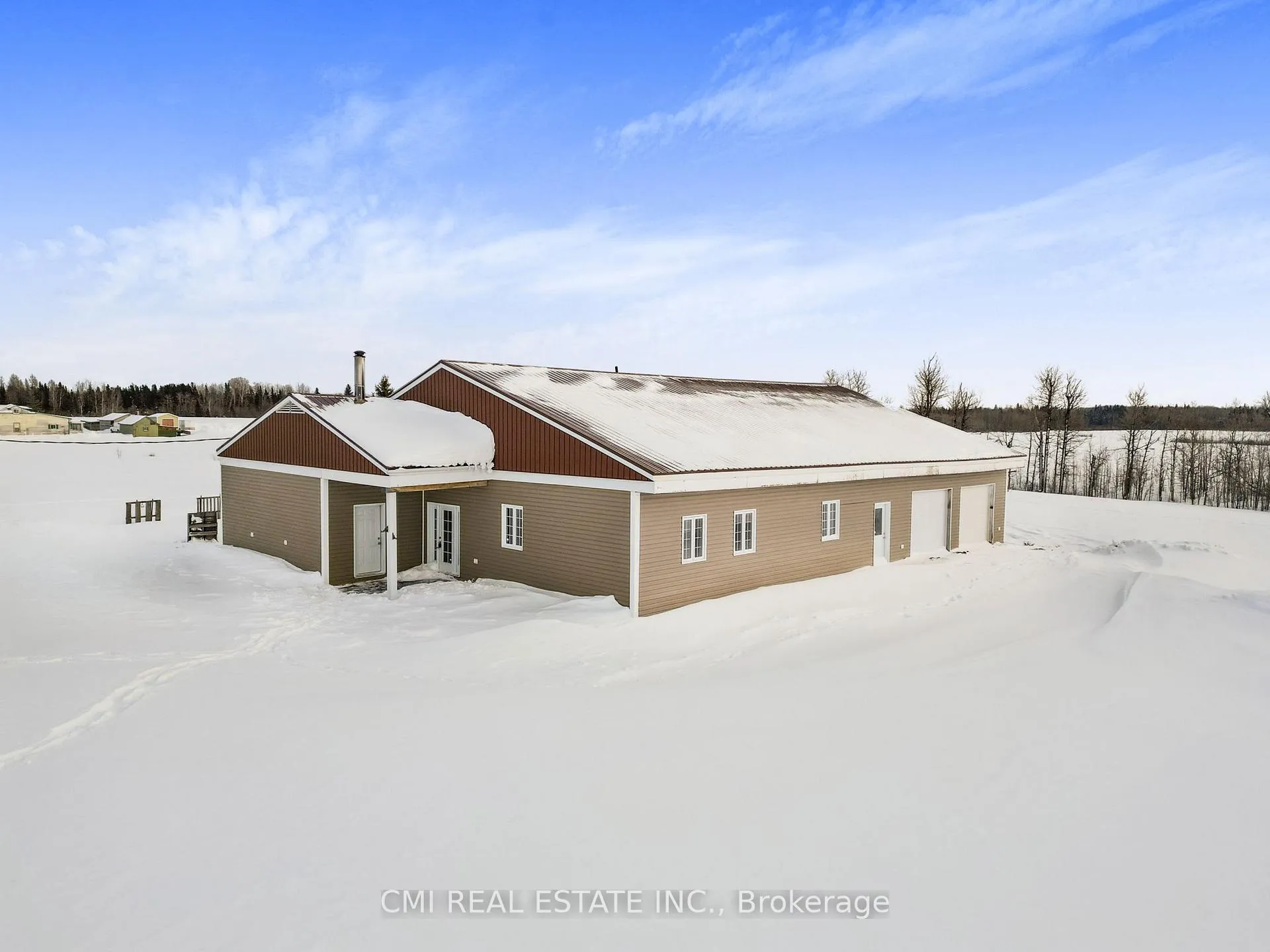 Photo 45 of 1632 Conc 2 & 3 Road, Cochrane — HOMEH