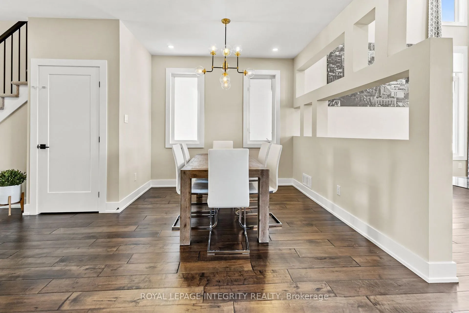 Photo 7 of 332 Haliburton Heights, Ottawa, Kanata - Emerald Meadows/Trailwest — HOMEH