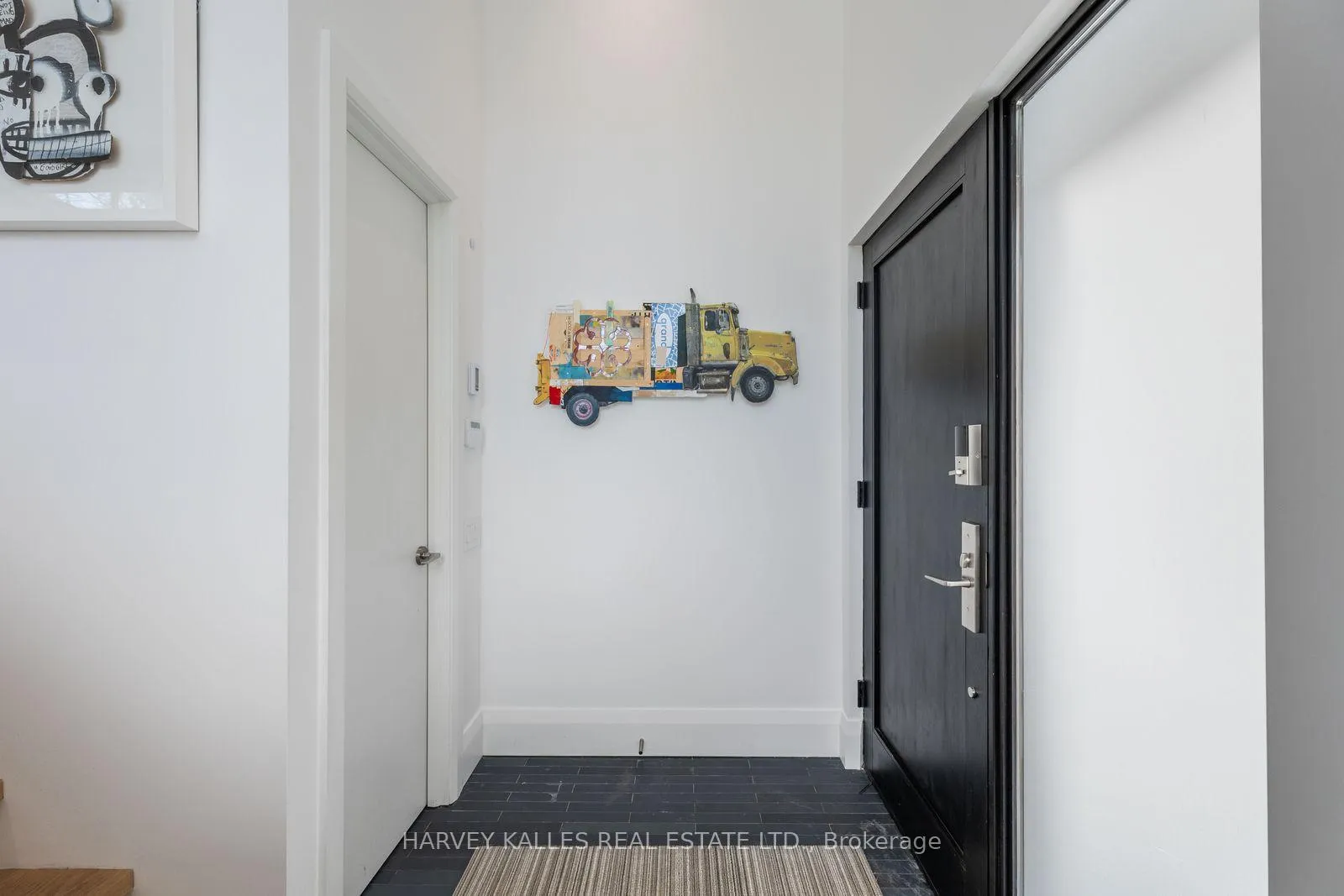 Photo of Unit B, 34 Coulson Avenue