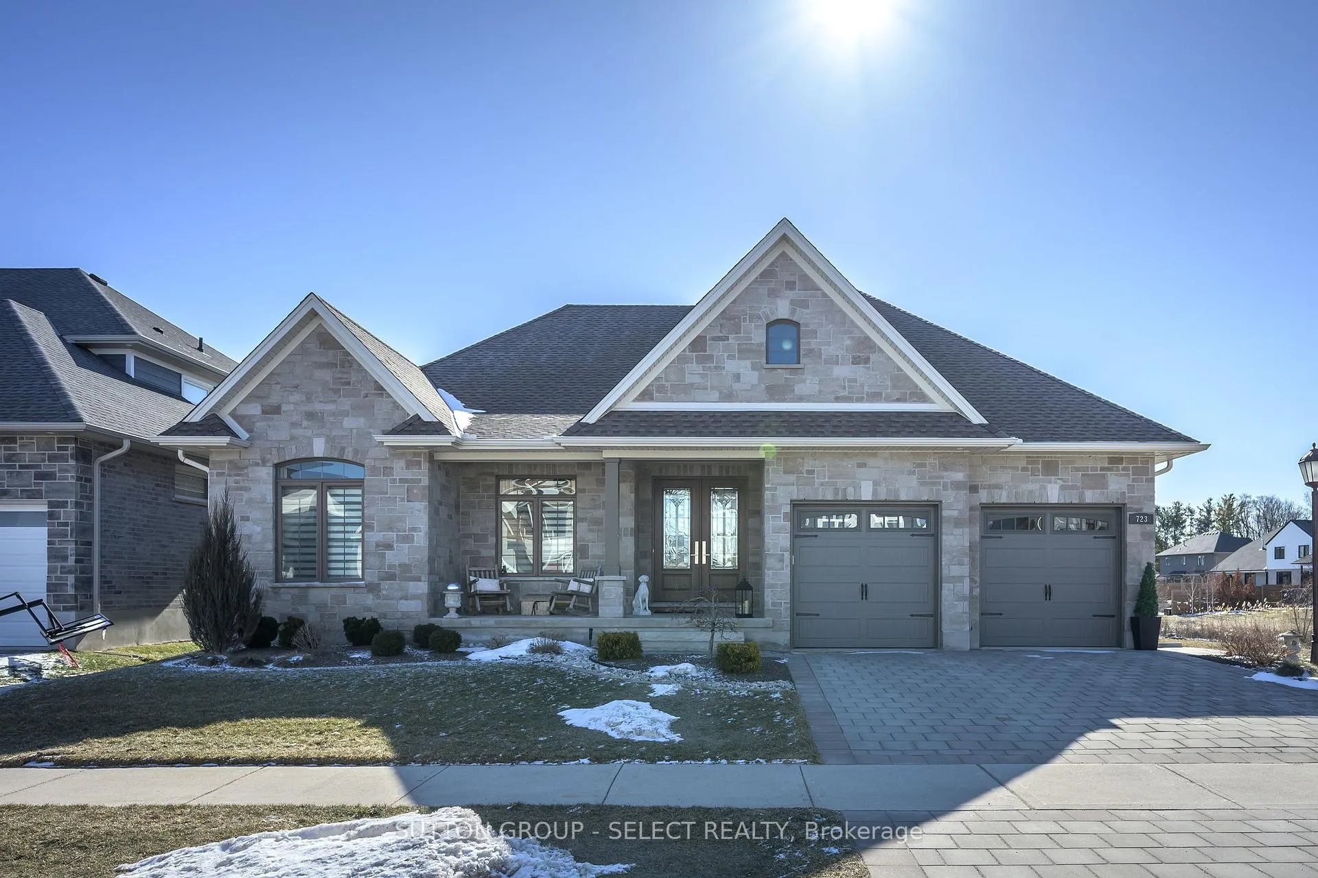 Front of 723 Pondhaven Road