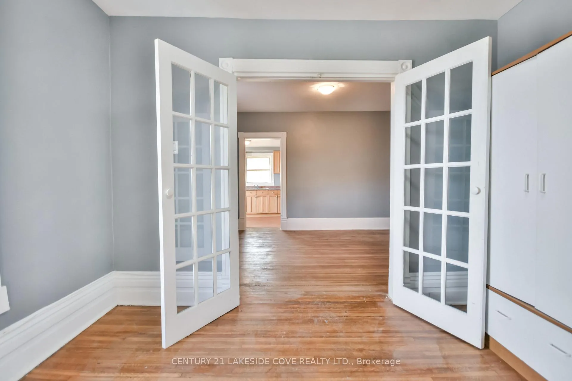 Photo 12 of 41 Albert Street N, Orillia — HOMEH
