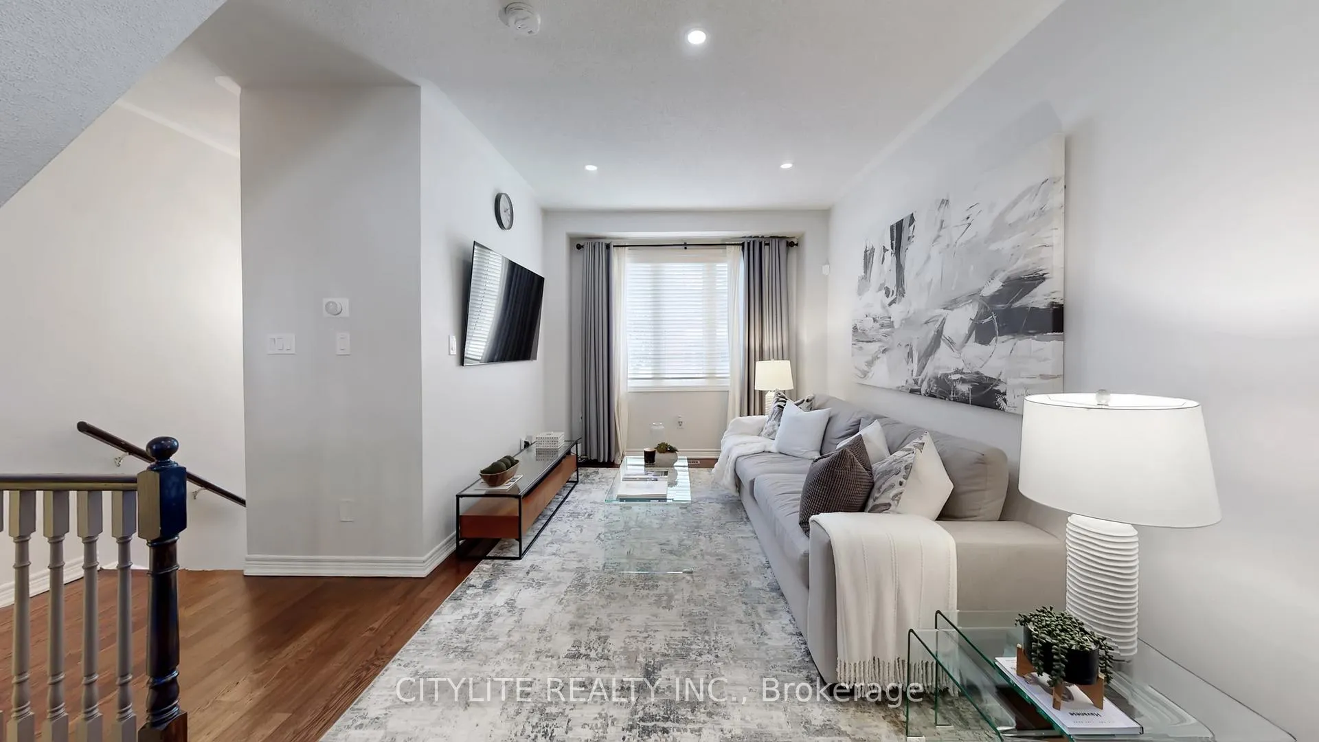 Photo 6 of 19 Annable Lane, Ajax, South East — HOMEH