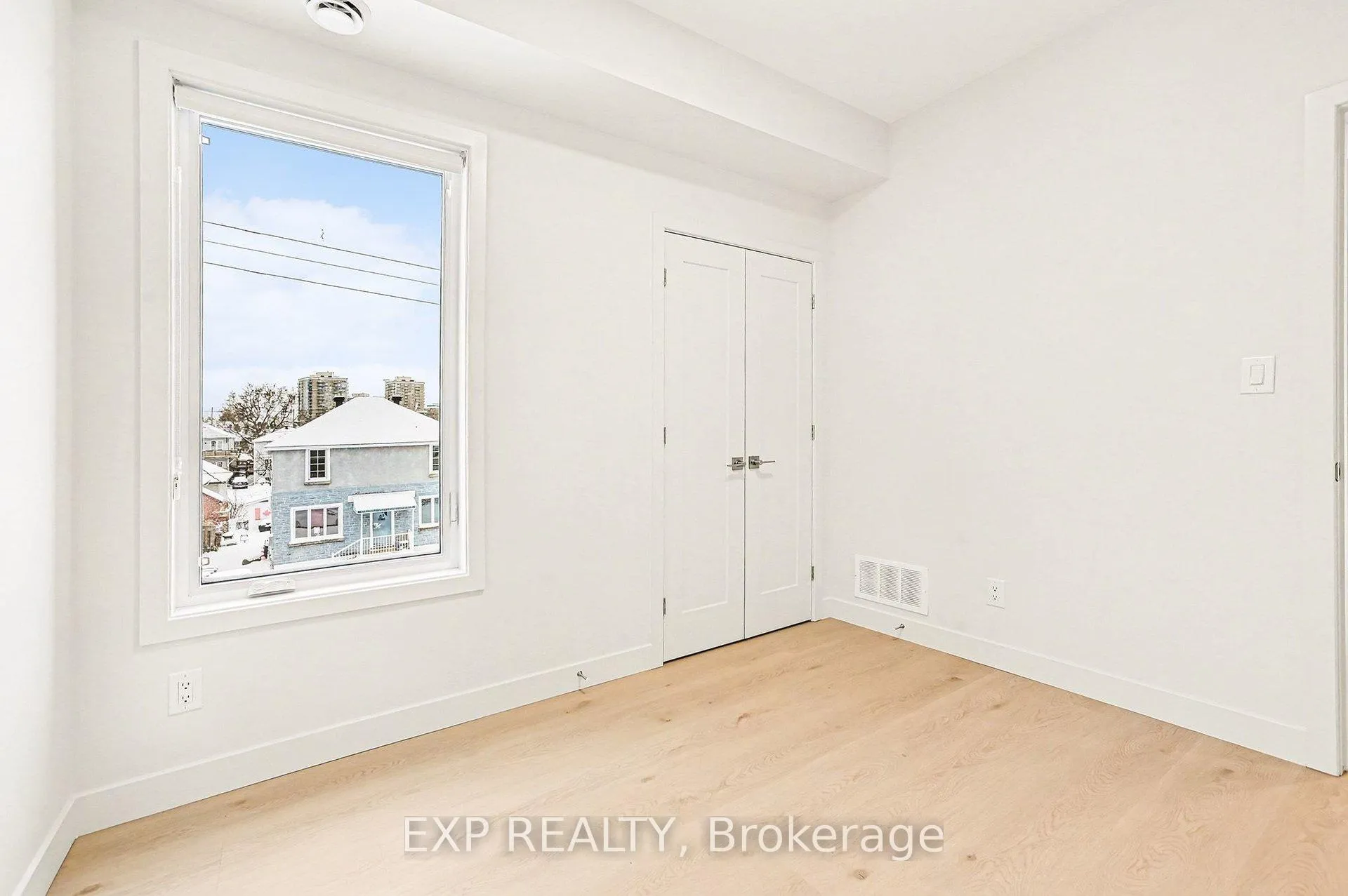 Photo 12 of Unit 5, 79 Marquette Avenue, Ottawa, Vanier — HOMEH