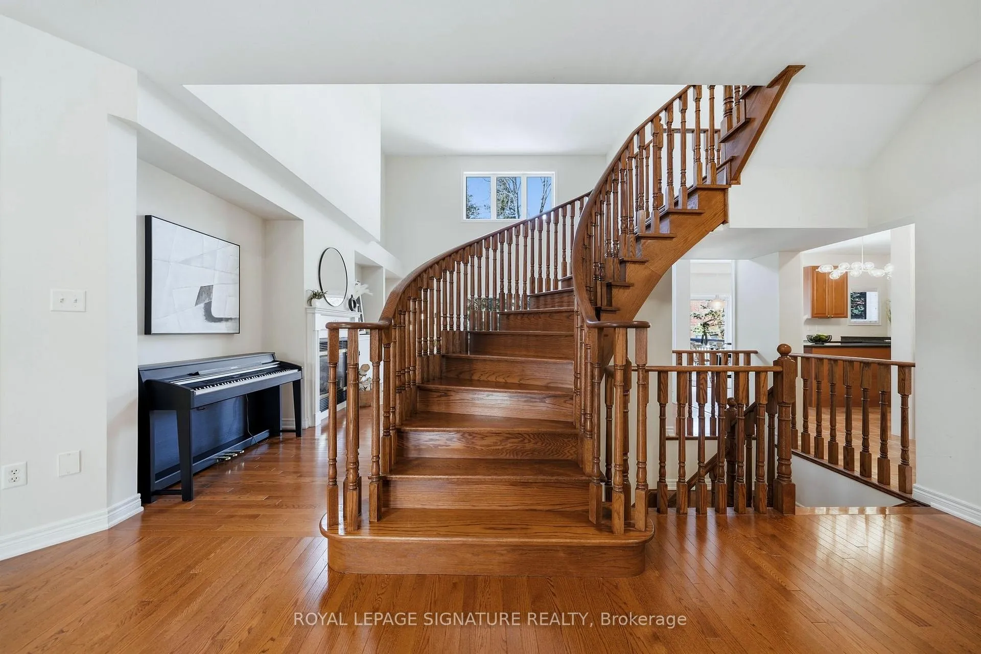 Photo 7 of 192 Williamson Drive E, Ajax, Northeast Ajax — HOMEH