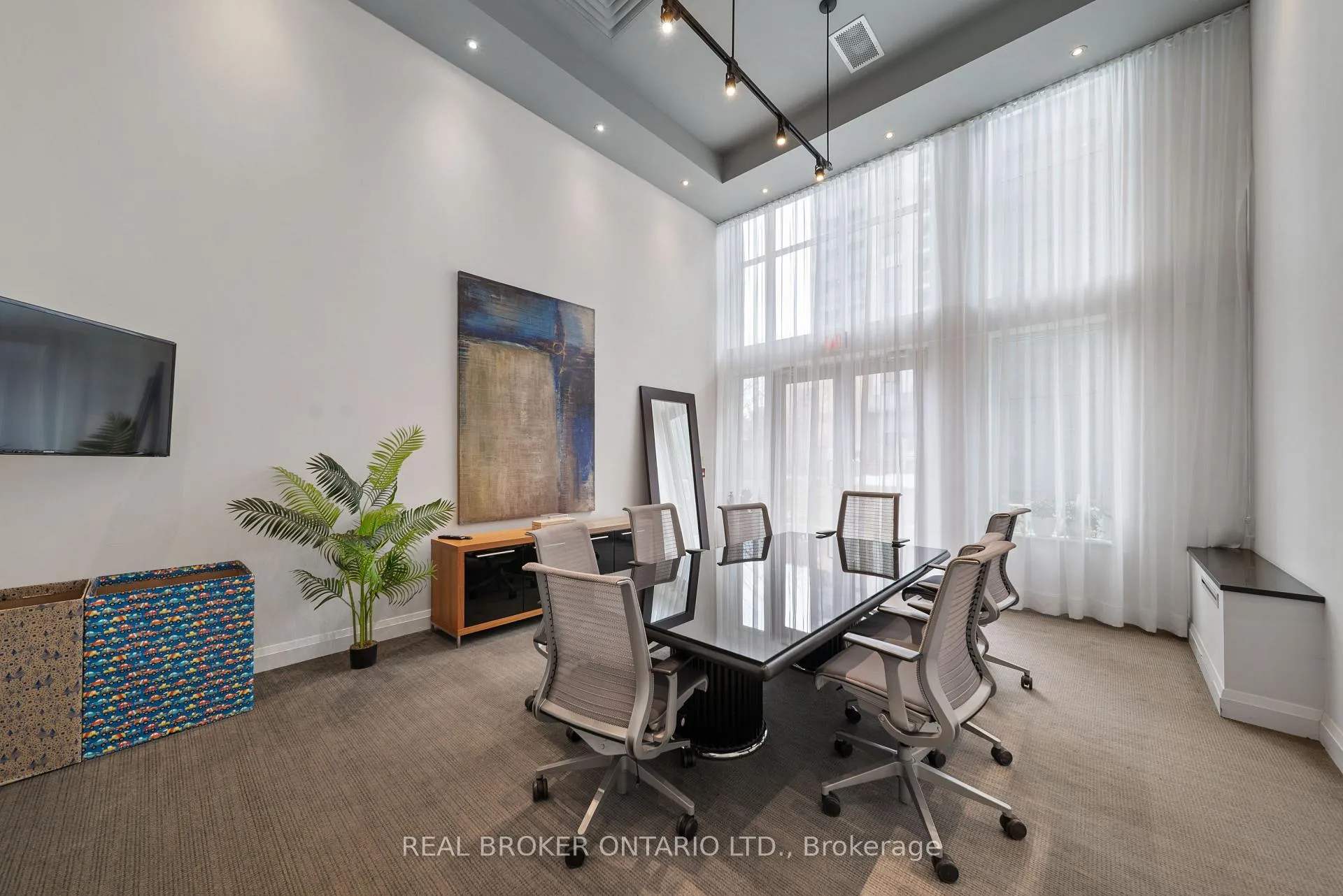 Photo 29 of Unit 1305, 83 Redpath Avenue, Toronto, Mount Pleasant West — HOMEH
