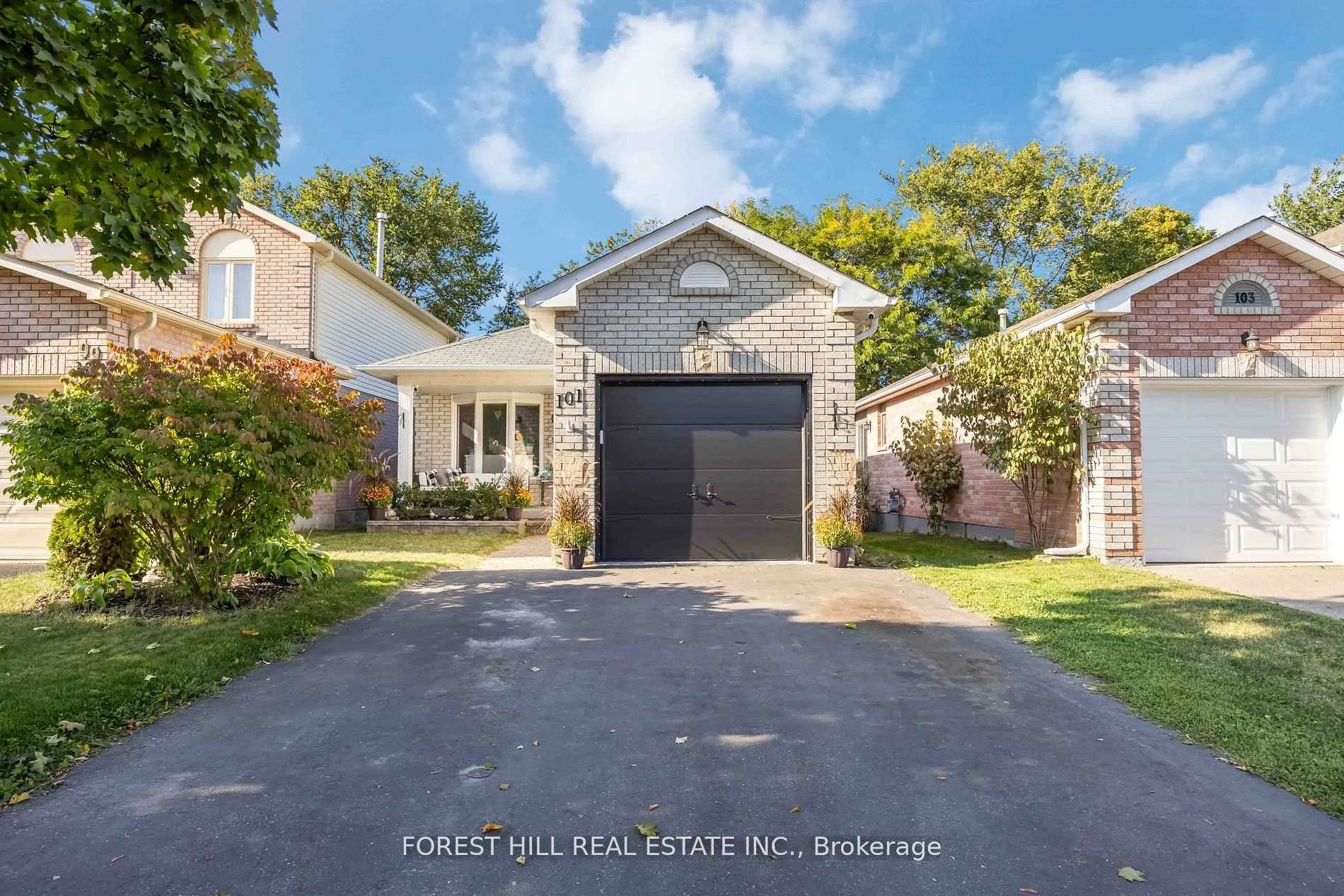 Photo 1 of 101 Gray Avenue, New Tecumseth, Alliston — HOMEH