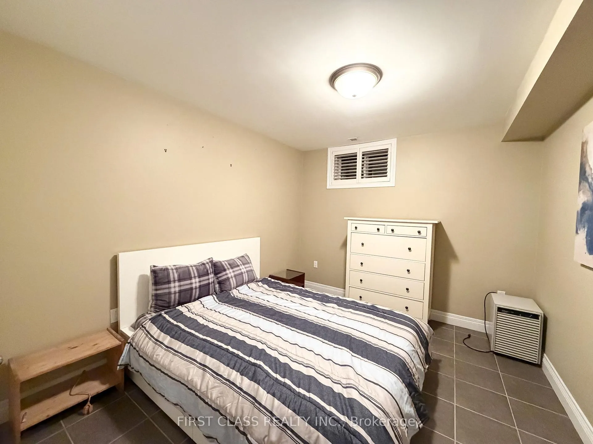 Photo 6 of Unit Lower, 9 Bain Avenue, Toronto, North Riverdale — HOMEH