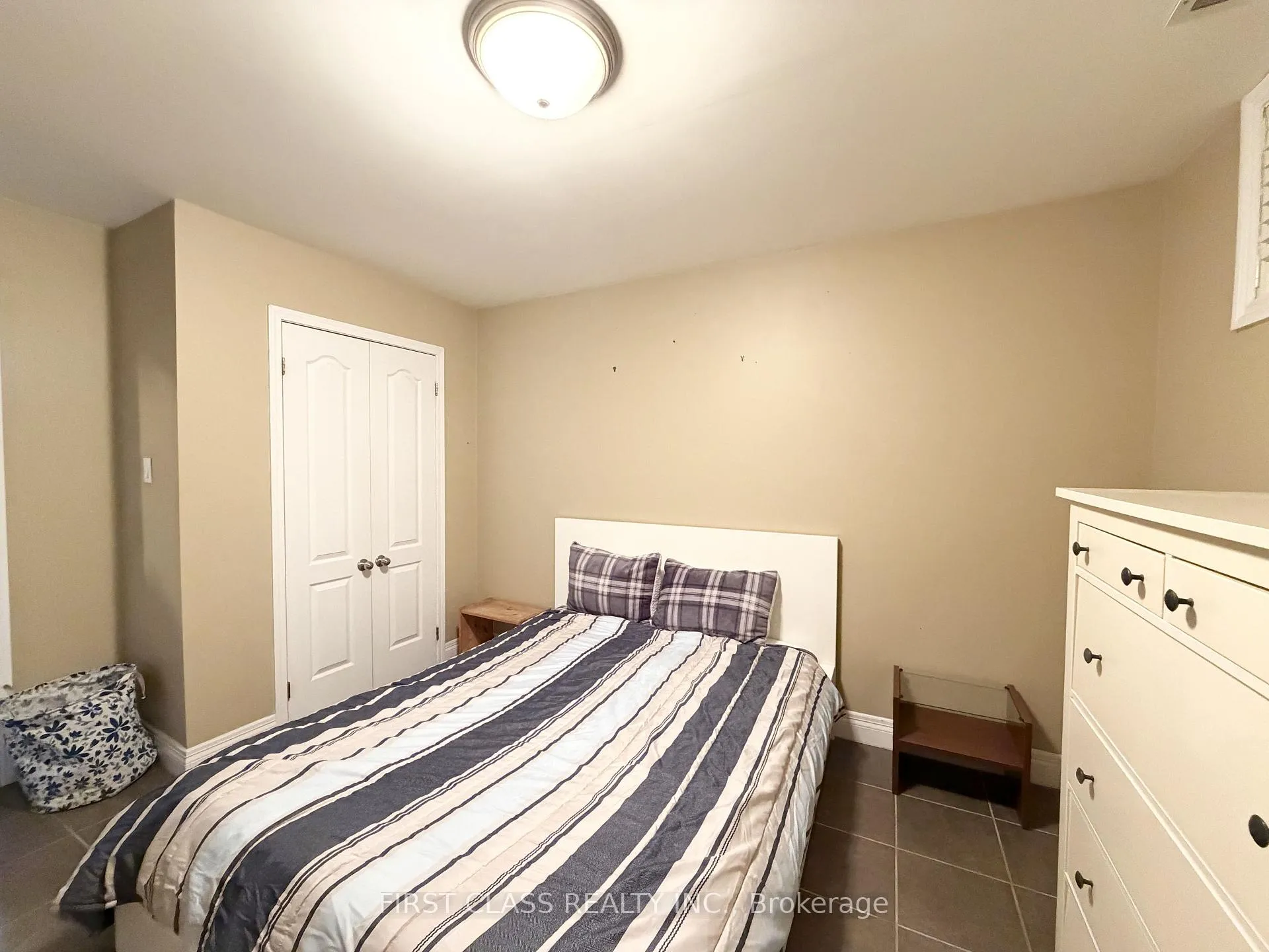 Photo 7 of Unit Lower, 9 Bain Avenue, Toronto, North Riverdale — HOMEH