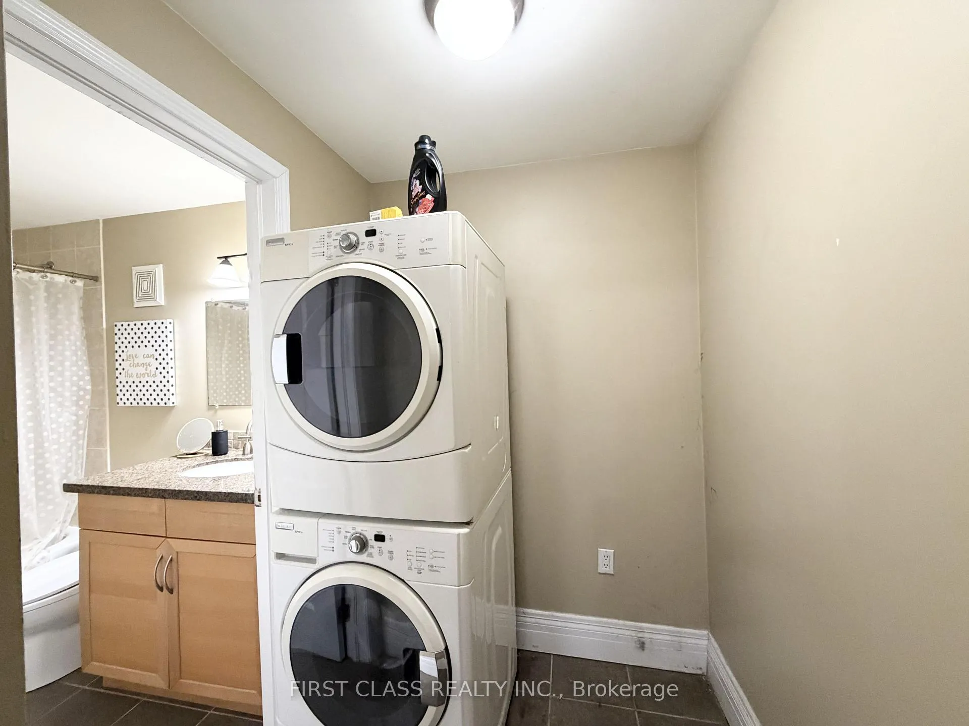 Photo 10 of Unit Lower, 9 Bain Avenue, Toronto, North Riverdale — HOMEH