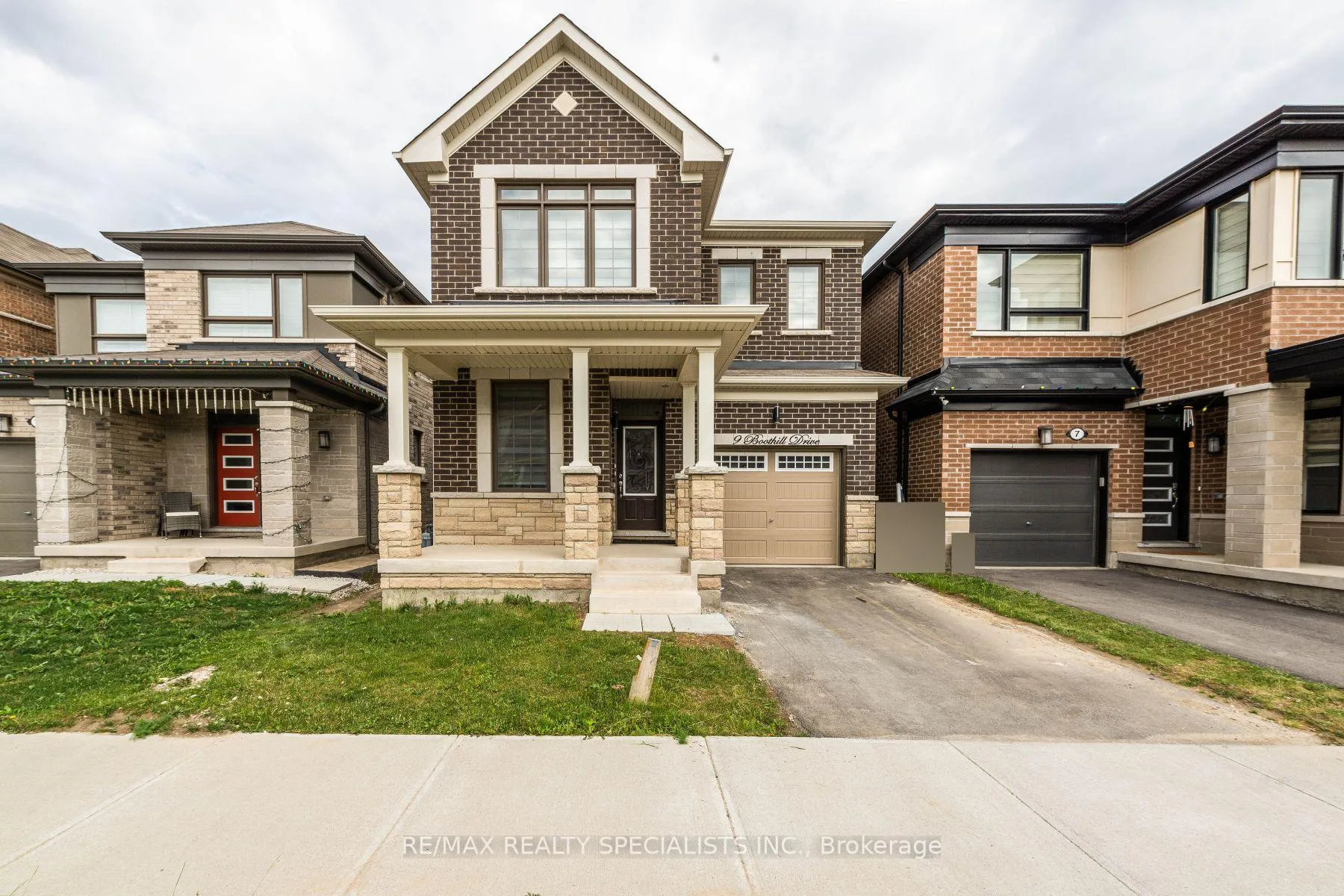 Photo 1 of 9 Boothill Drive, Brampton, Northwest Brampton — HOMEH