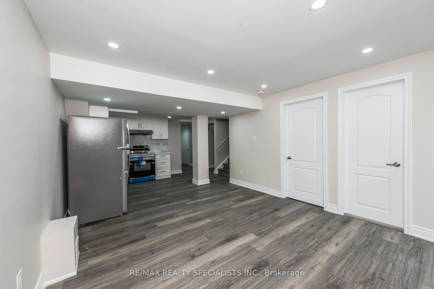 Photo 10 of 9 Boothill Drive, Brampton, Northwest Brampton — HOMEH