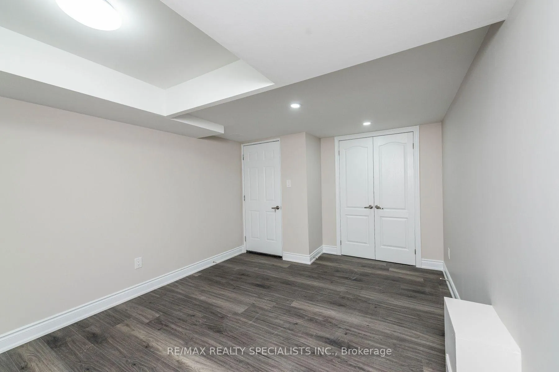 Photo 16 of 9 Boothill Drive, Brampton, Northwest Brampton — HOMEH
