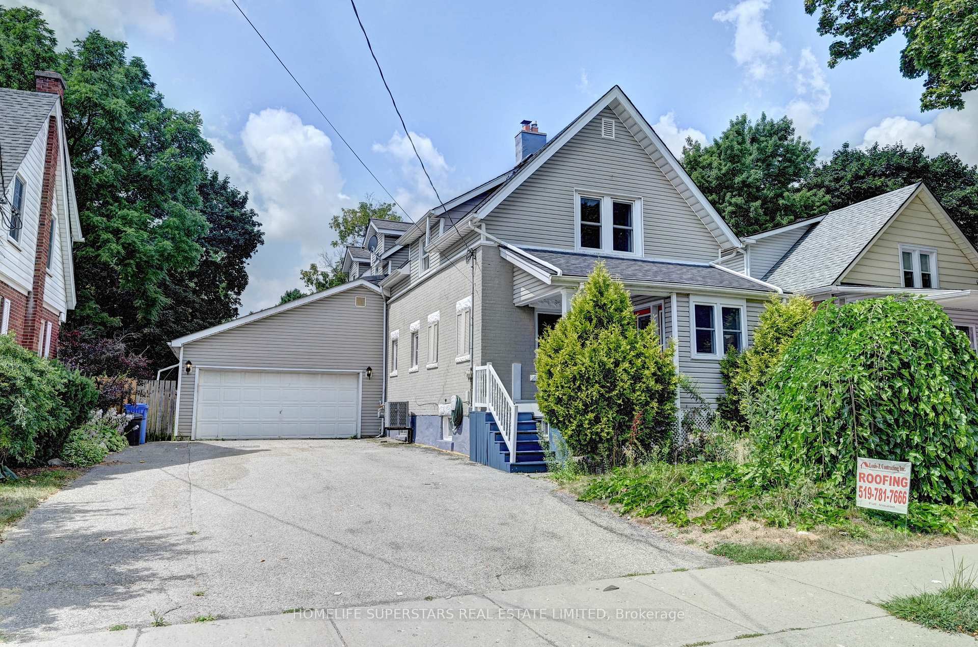 Photo 2 of 31 Troy Street, Kitchener, Auditorium — HOMEH