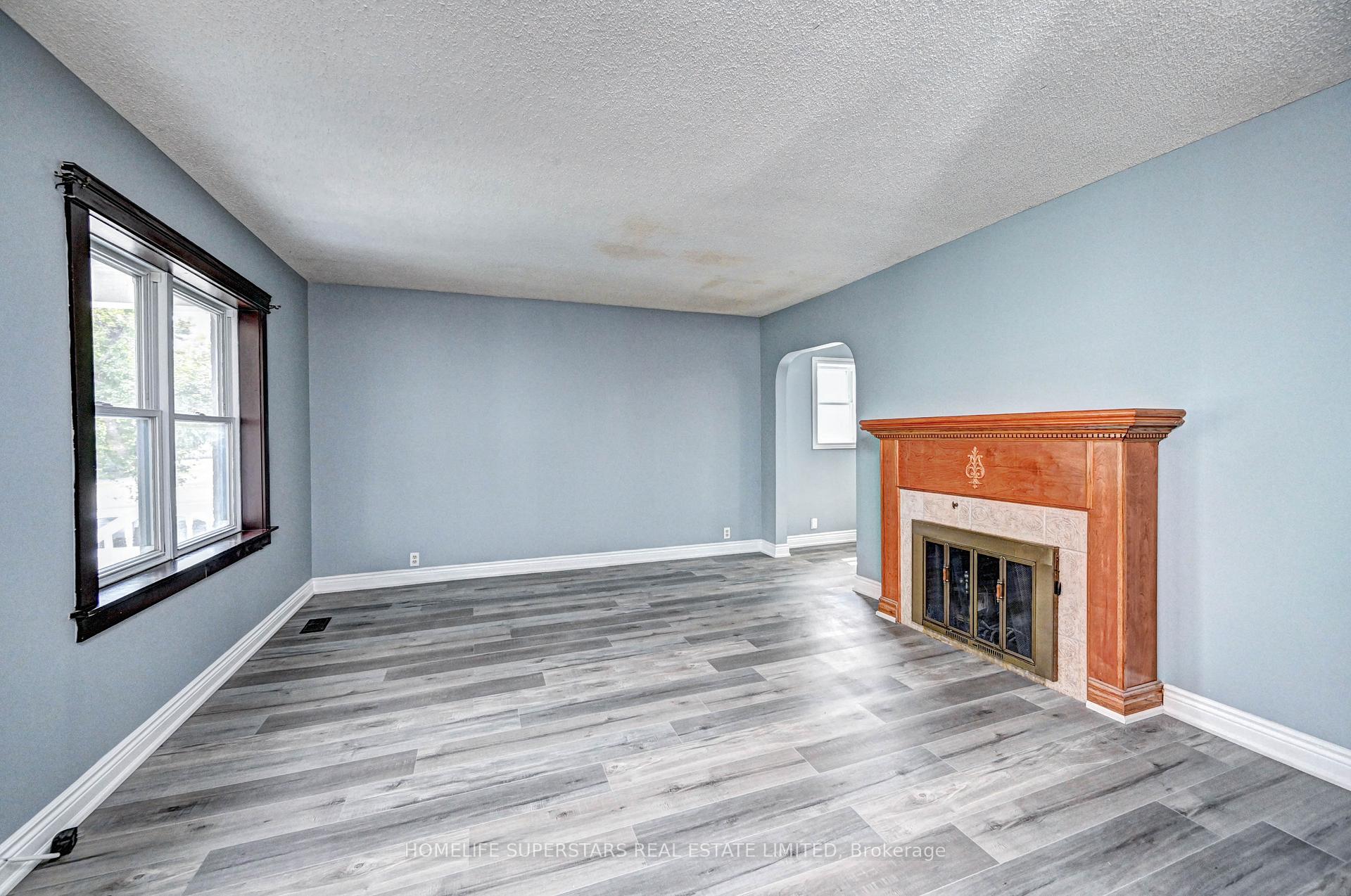 Photo 5 of 31 Troy Street, Kitchener, Auditorium — HOMEH