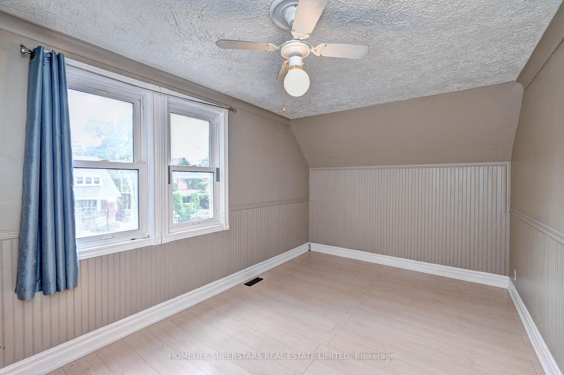 Photo 25 of 31 Troy Street, Kitchener, Auditorium — HOMEH