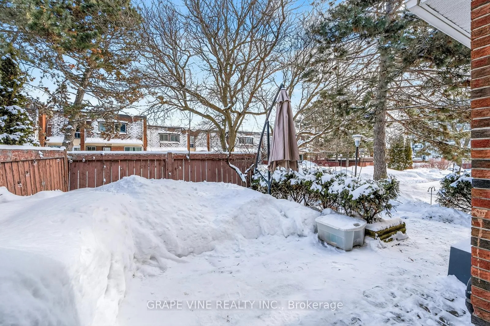 Photo 7 of Unit 38, 2939 Fairlea Crescent, Ottawa, Heron Gate/Industrial Park — HOMEH