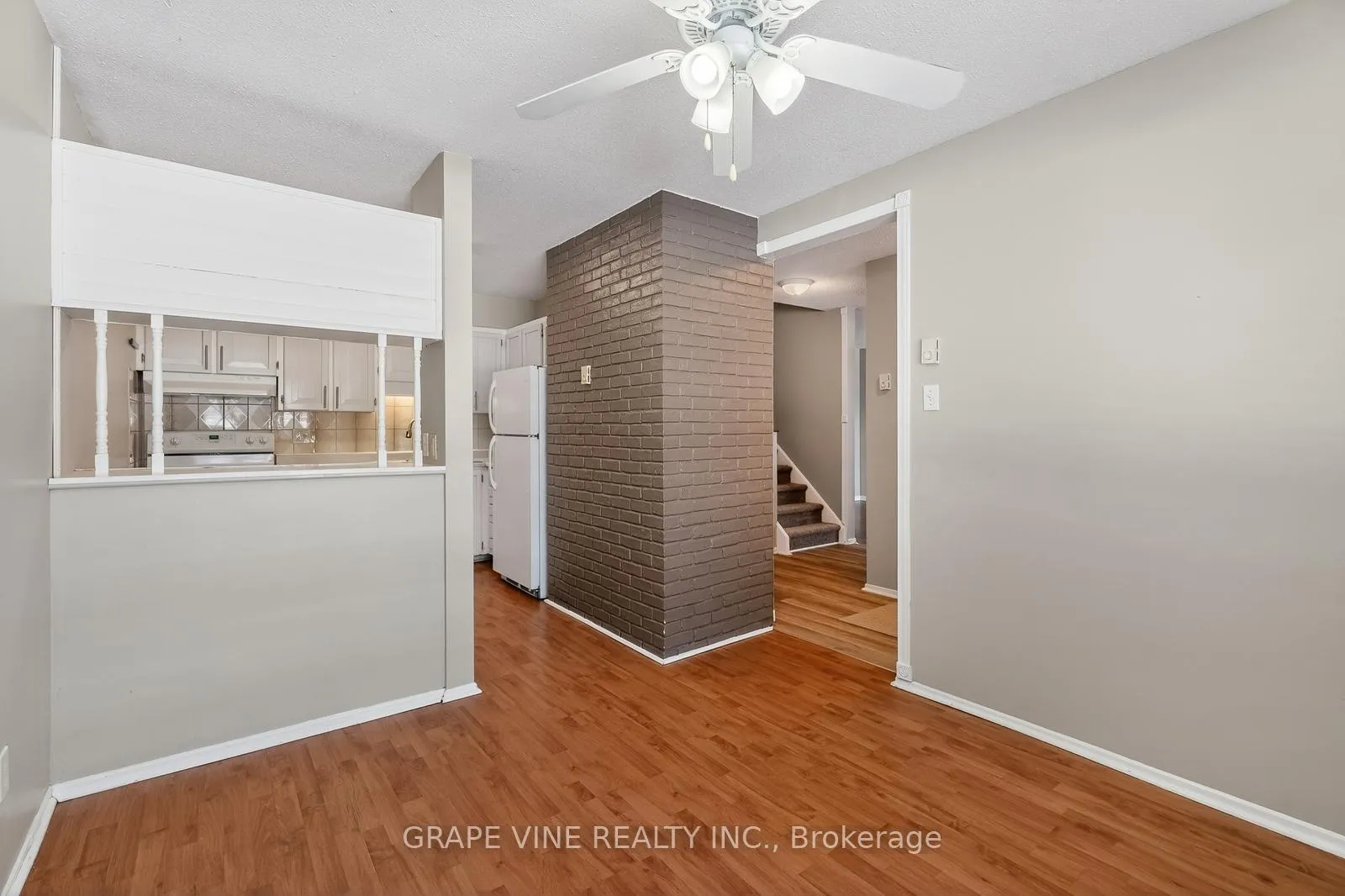 Photo 13 of Unit 38, 2939 Fairlea Crescent, Ottawa, Heron Gate/Industrial Park — HOMEH