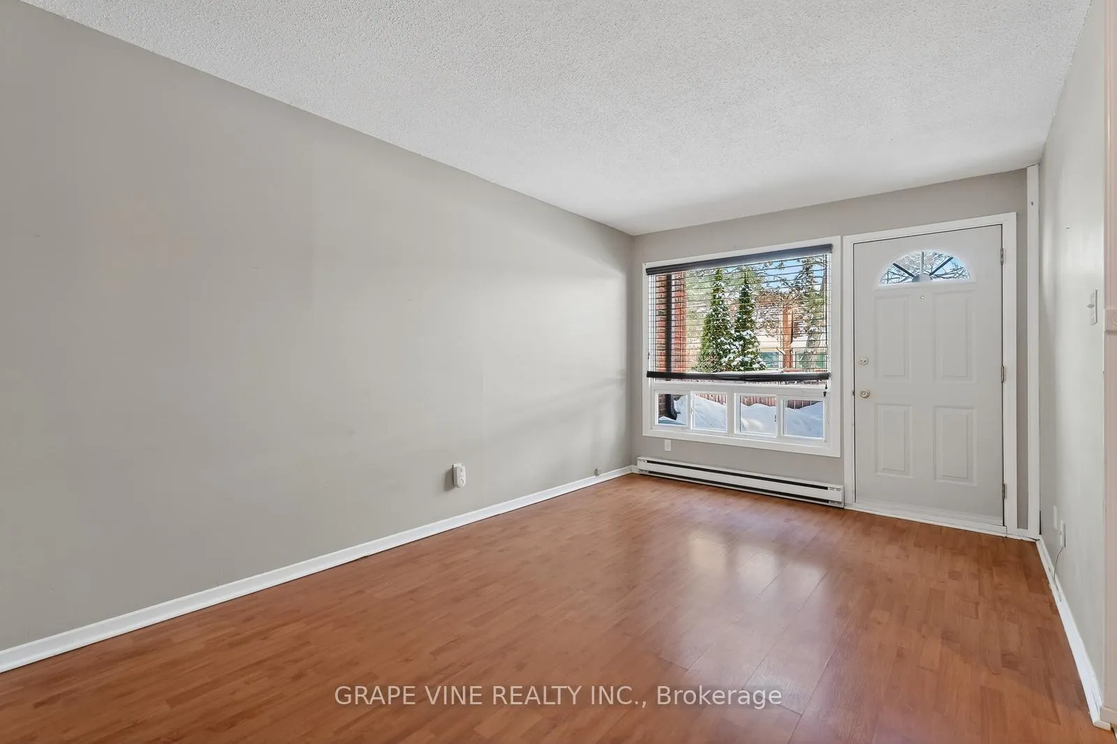 Photo 19 of Unit 38, 2939 Fairlea Crescent, Ottawa, Heron Gate/Industrial Park — HOMEH