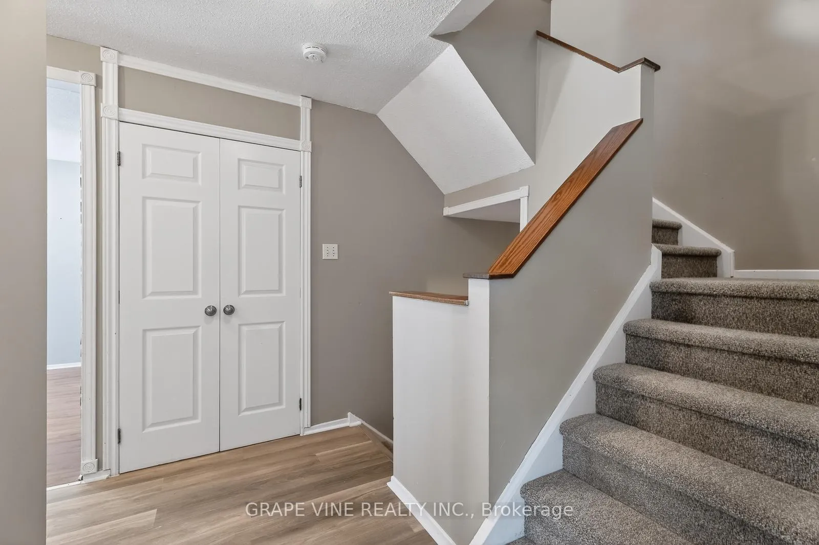 Photo 21 of Unit 38, 2939 Fairlea Crescent, Ottawa, Heron Gate/Industrial Park — HOMEH