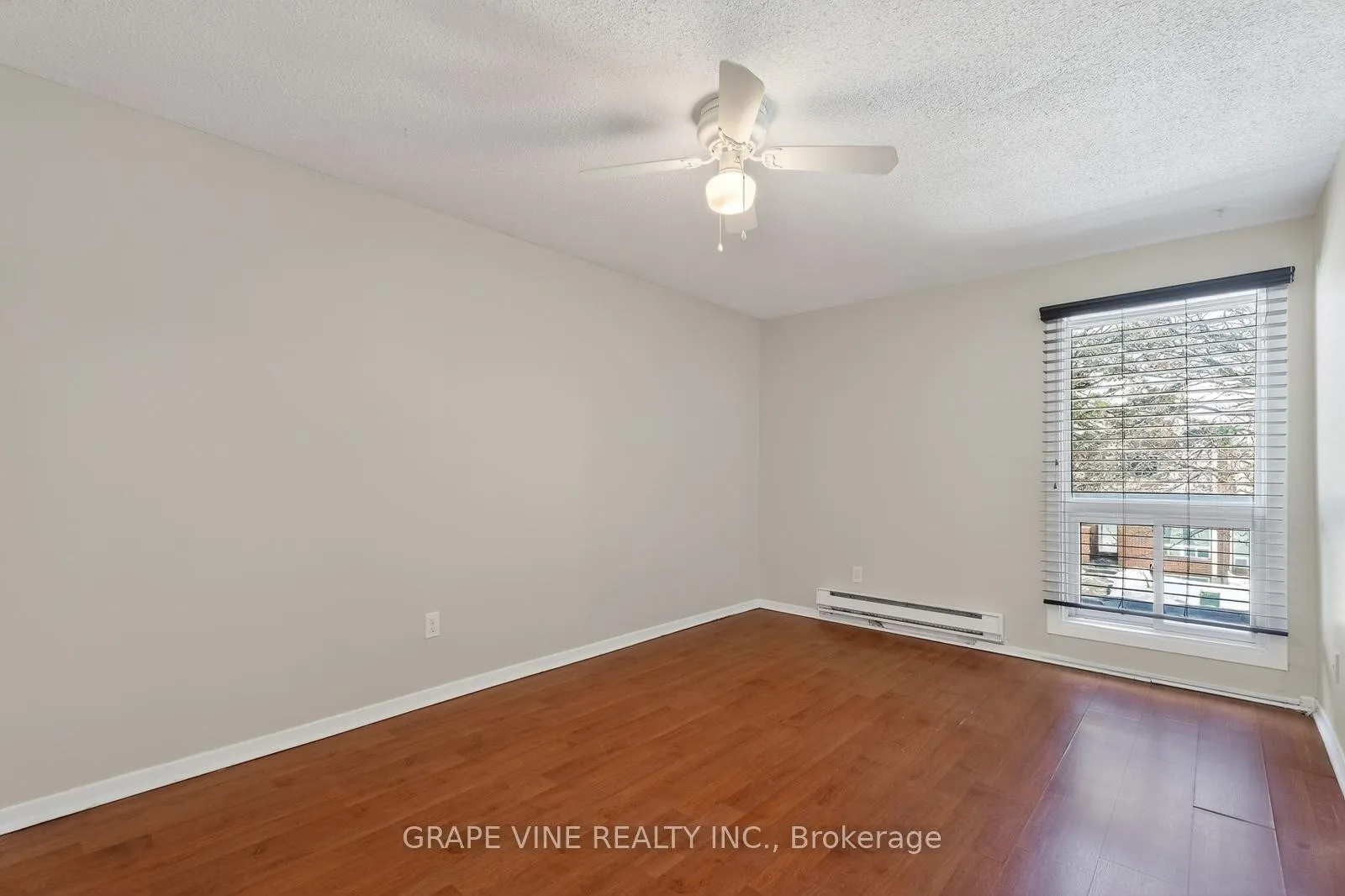 Photo 22 of Unit 38, 2939 Fairlea Crescent, Ottawa, Heron Gate/Industrial Park — HOMEH