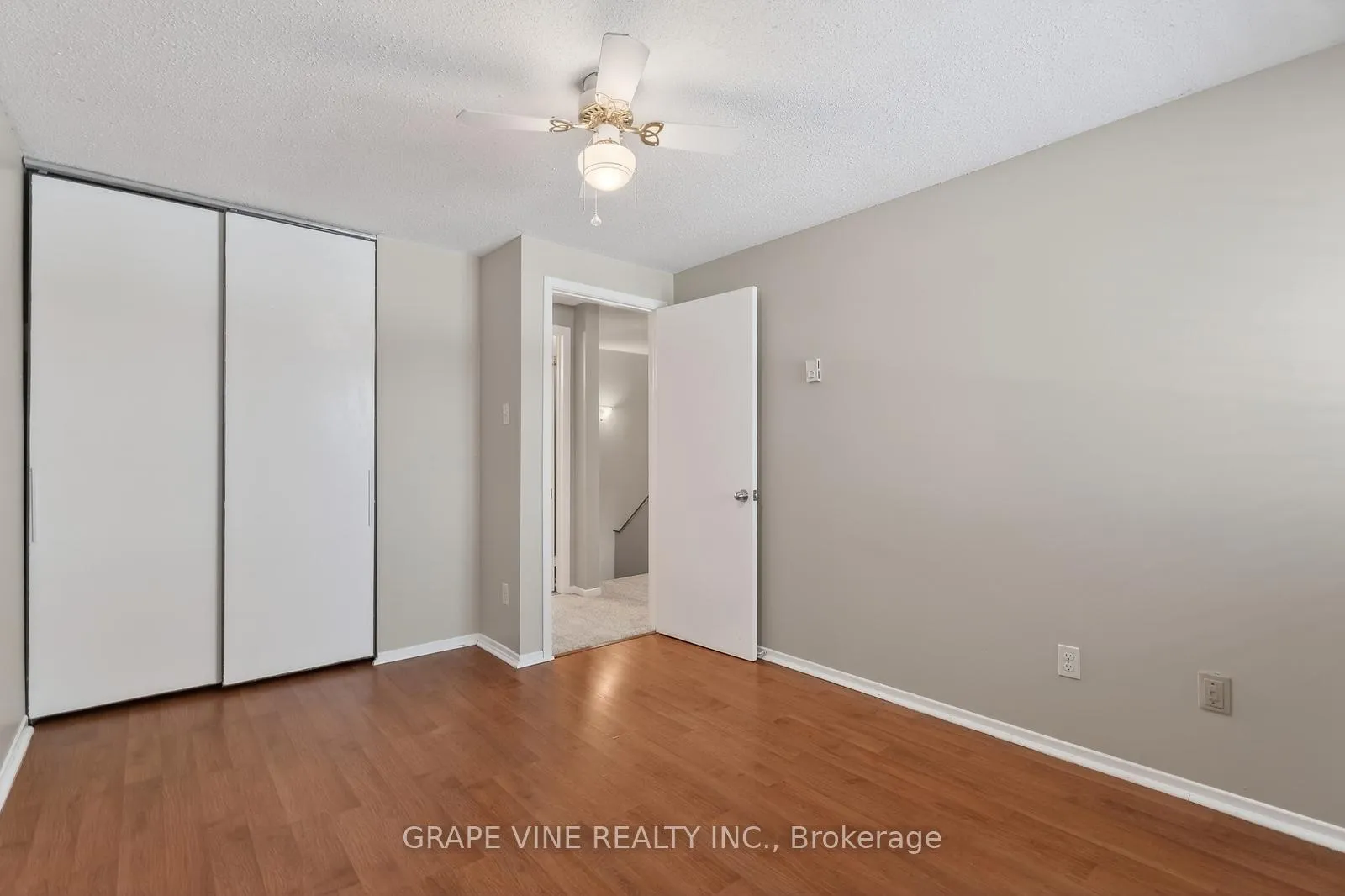 Photo 27 of Unit 38, 2939 Fairlea Crescent, Ottawa, Heron Gate/Industrial Park — HOMEH
