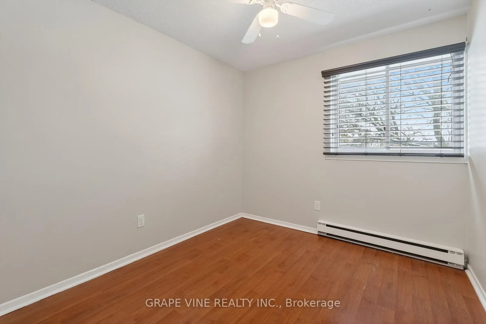 Photo 28 of Unit 38, 2939 Fairlea Crescent, Ottawa, Heron Gate/Industrial Park — HOMEH
