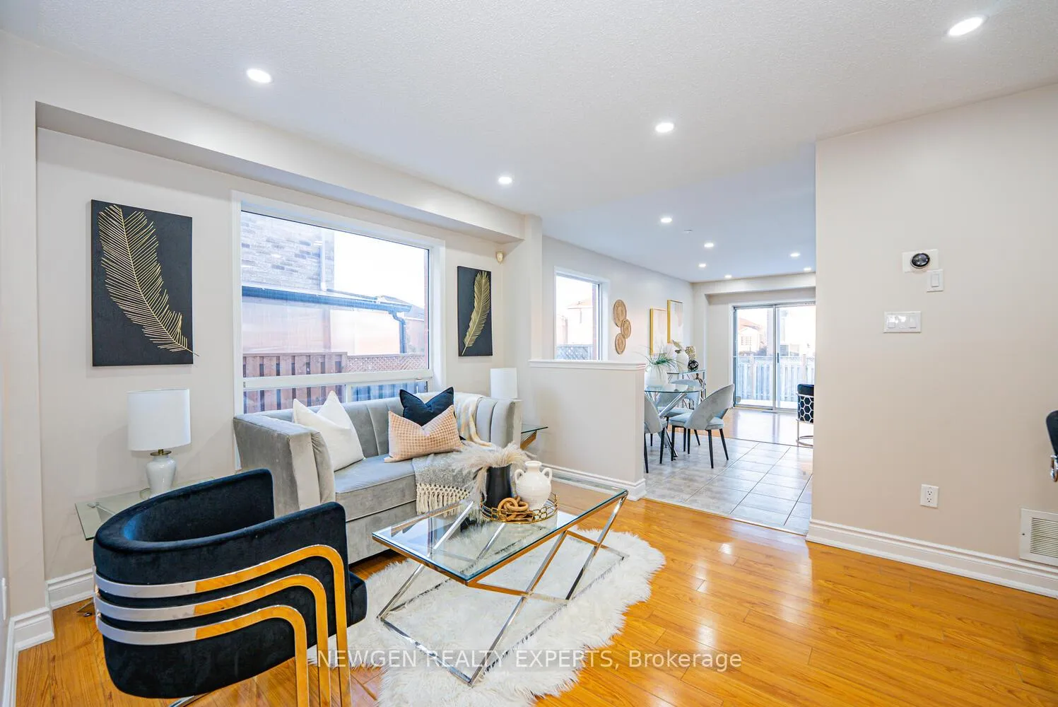 Photo 11 of 23 Whiteface Crescent, Brampton, Fletcher's Meadow — HOMEH
